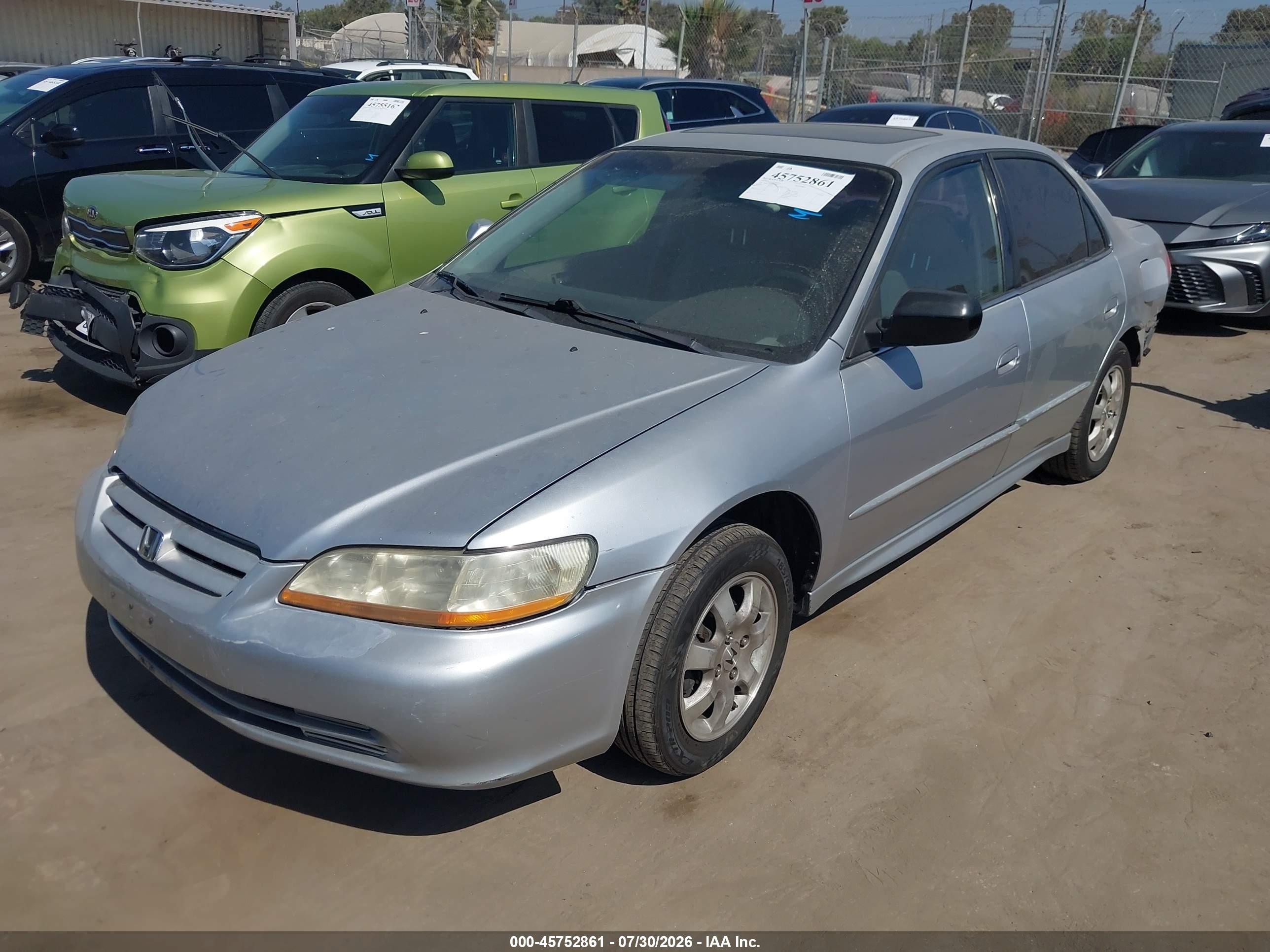 2001 Honda Accord 2.3 Ex Серебряный vin: JHMCG66081C018554