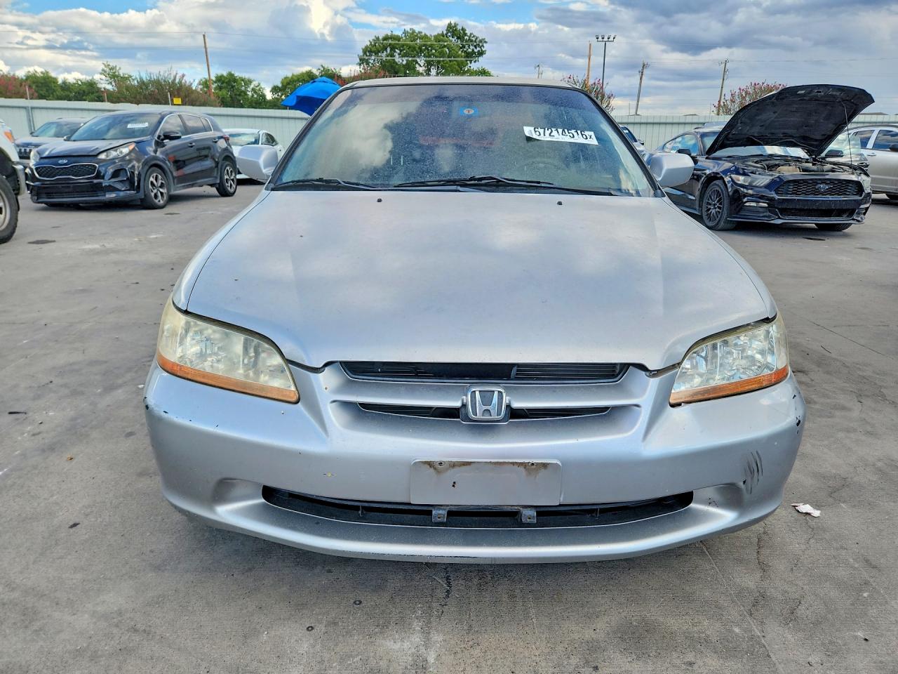 1999 Honda Accord Lx Silver vin: JHMCG6650XC027852