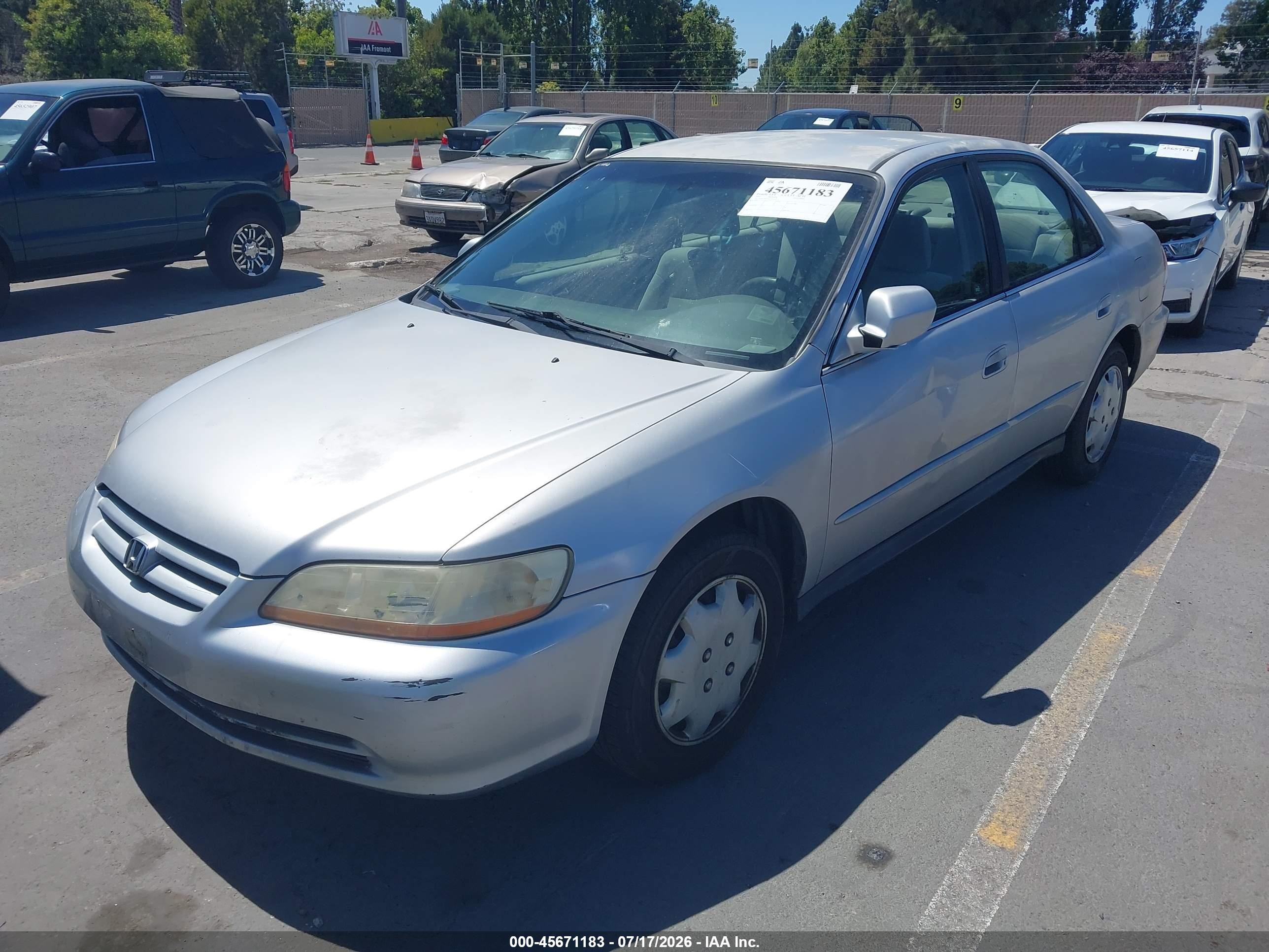 2001 Honda Accord 2.3 Lx Silver vin: JHMCG66541C014397