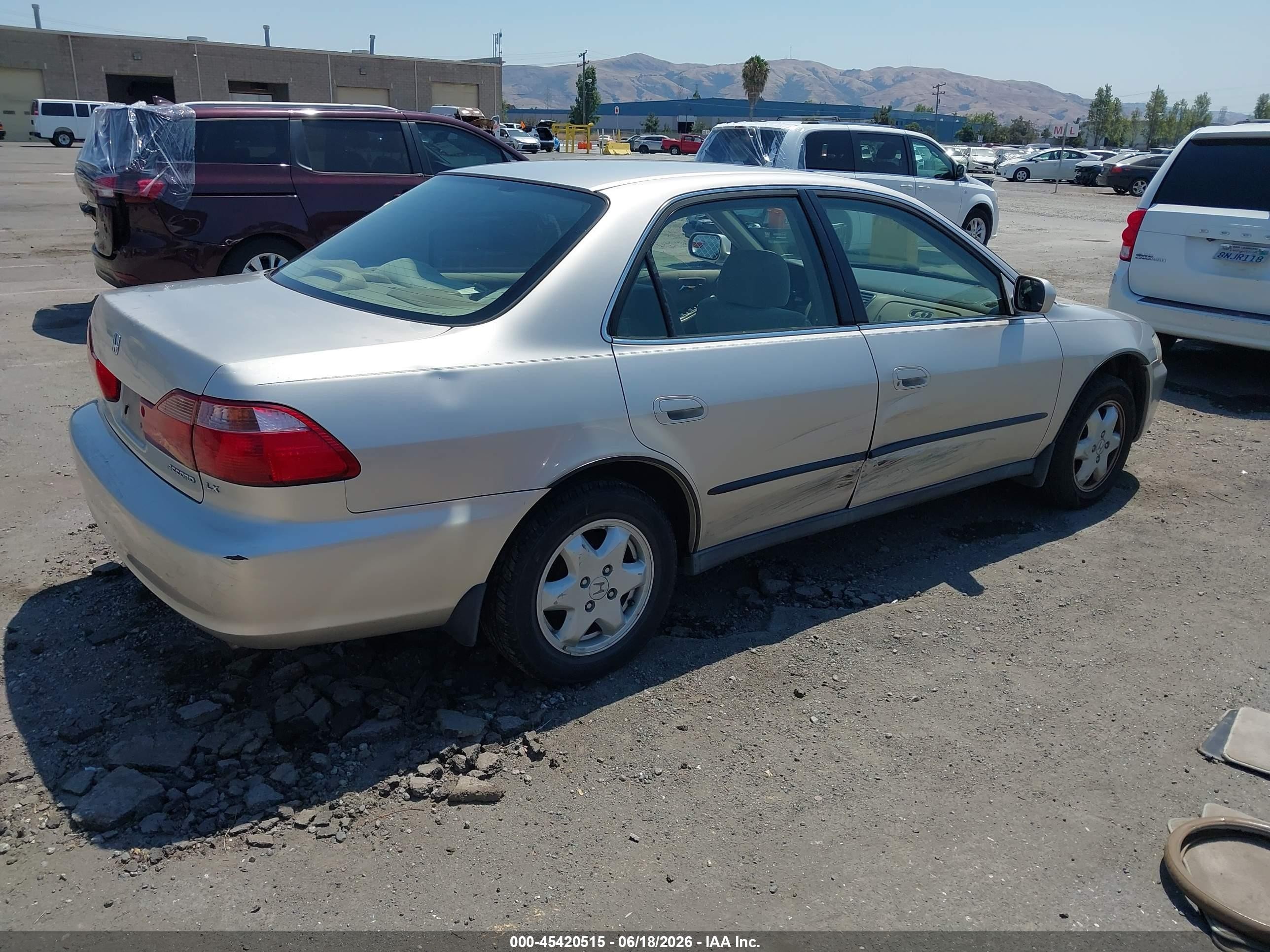 1999 Honda Accord Lx Gold vin: JHMCG6654XC008916