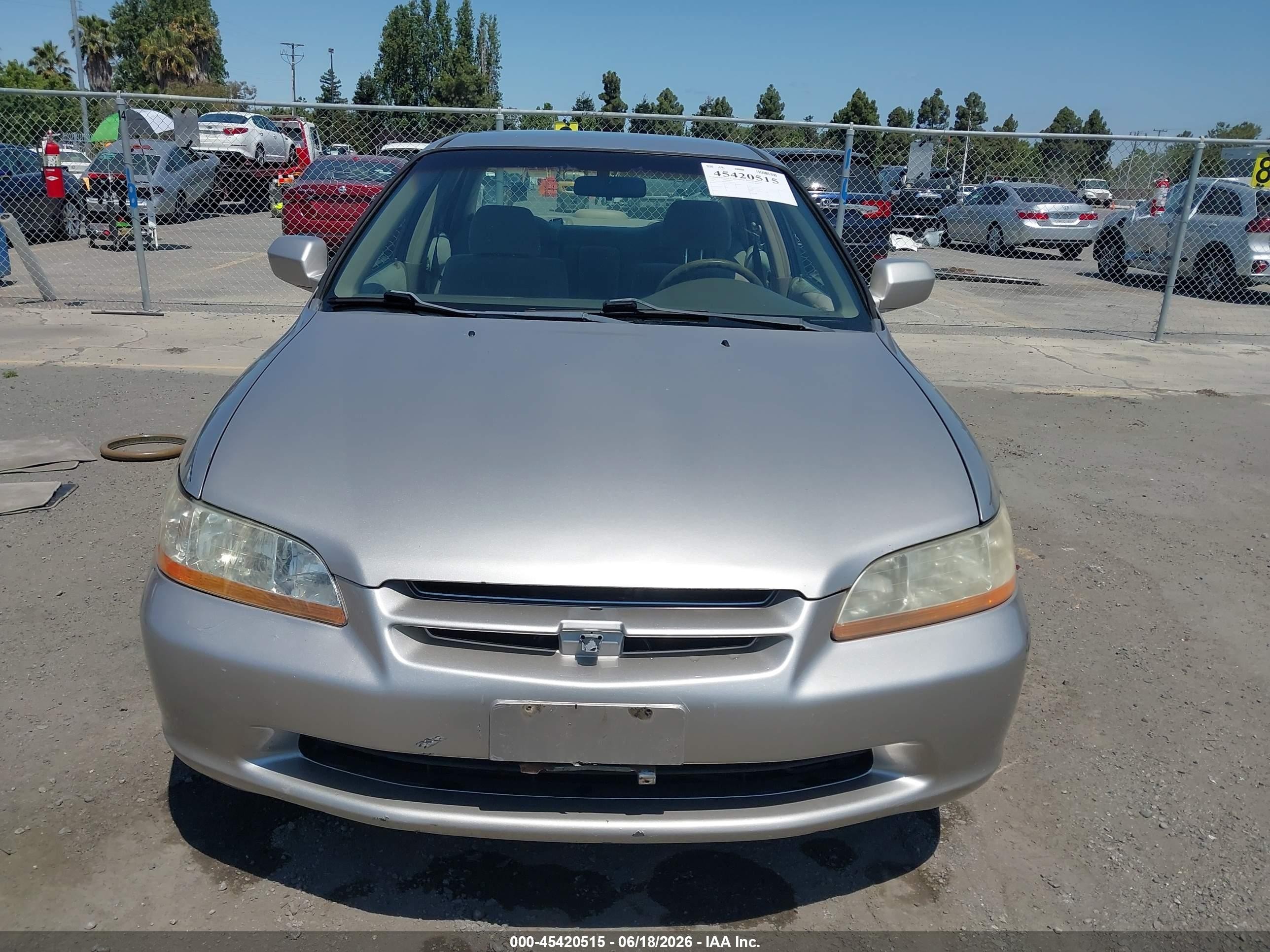 1999 Honda Accord Lx Gold vin: JHMCG6654XC008916