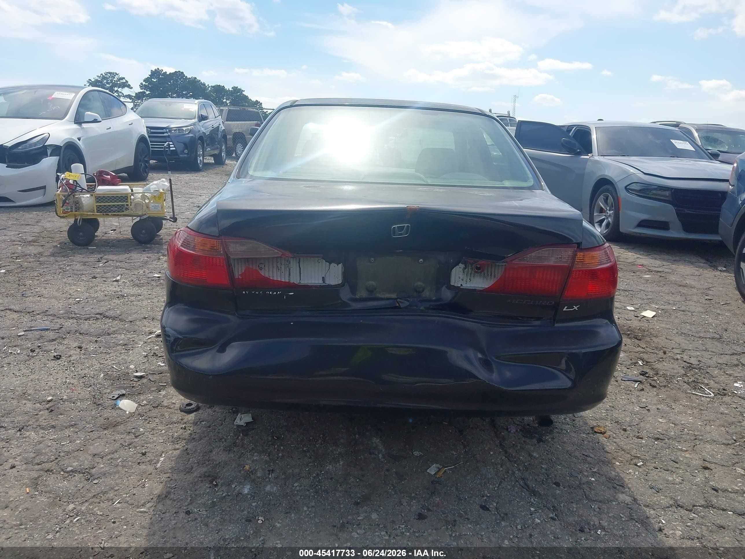 1999 Honda Accord Lx Черный vin: JHMCG6656XC006259