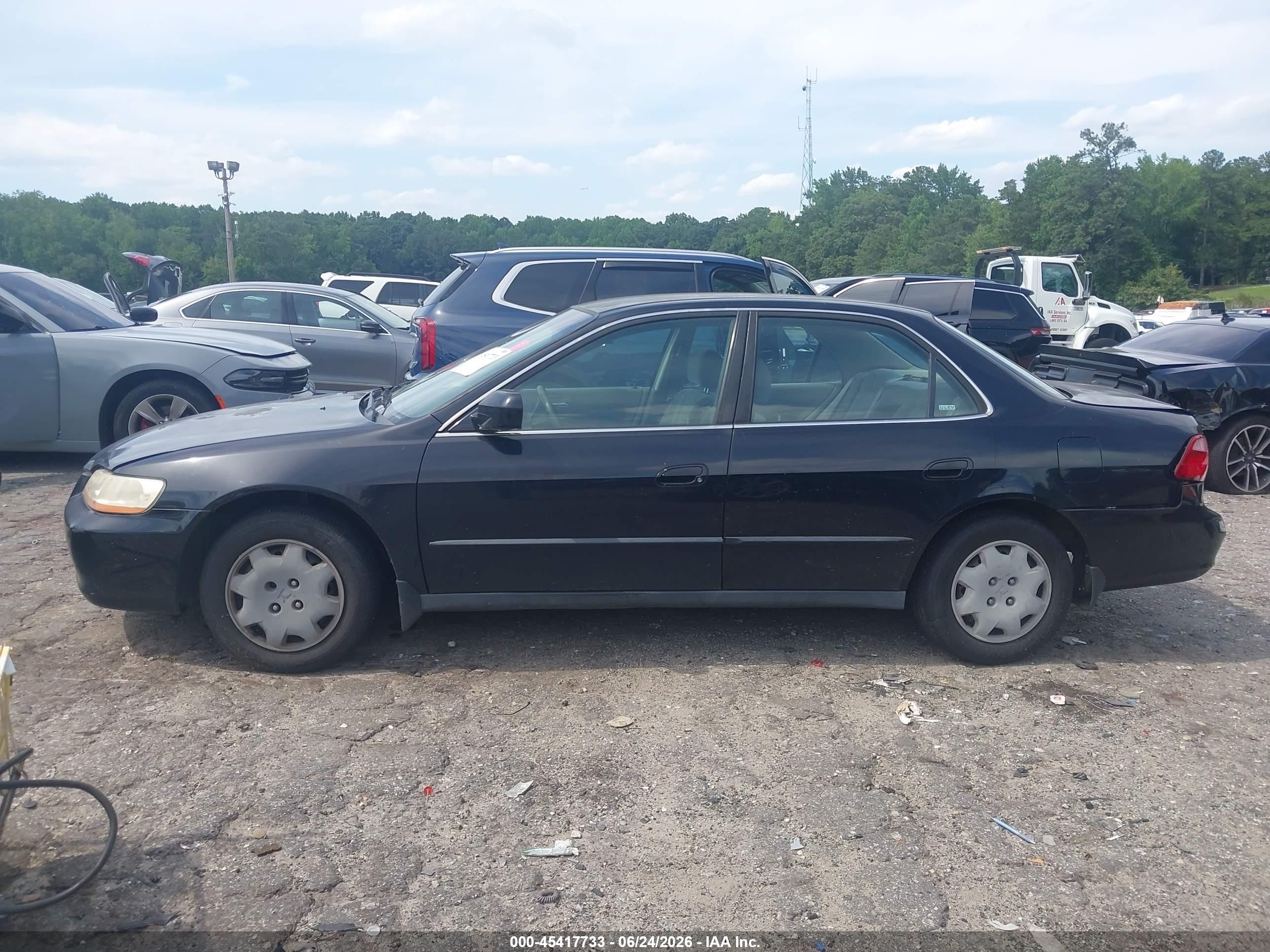 1999 Honda Accord Lx Черный vin: JHMCG6656XC006259