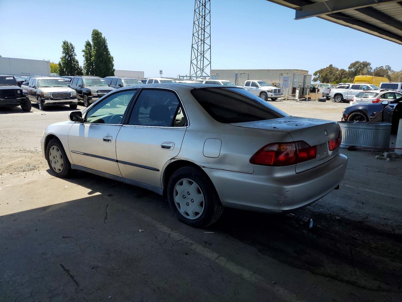 1999 Honda Accord Lx Gold vin: JHMCG6656XC012577
