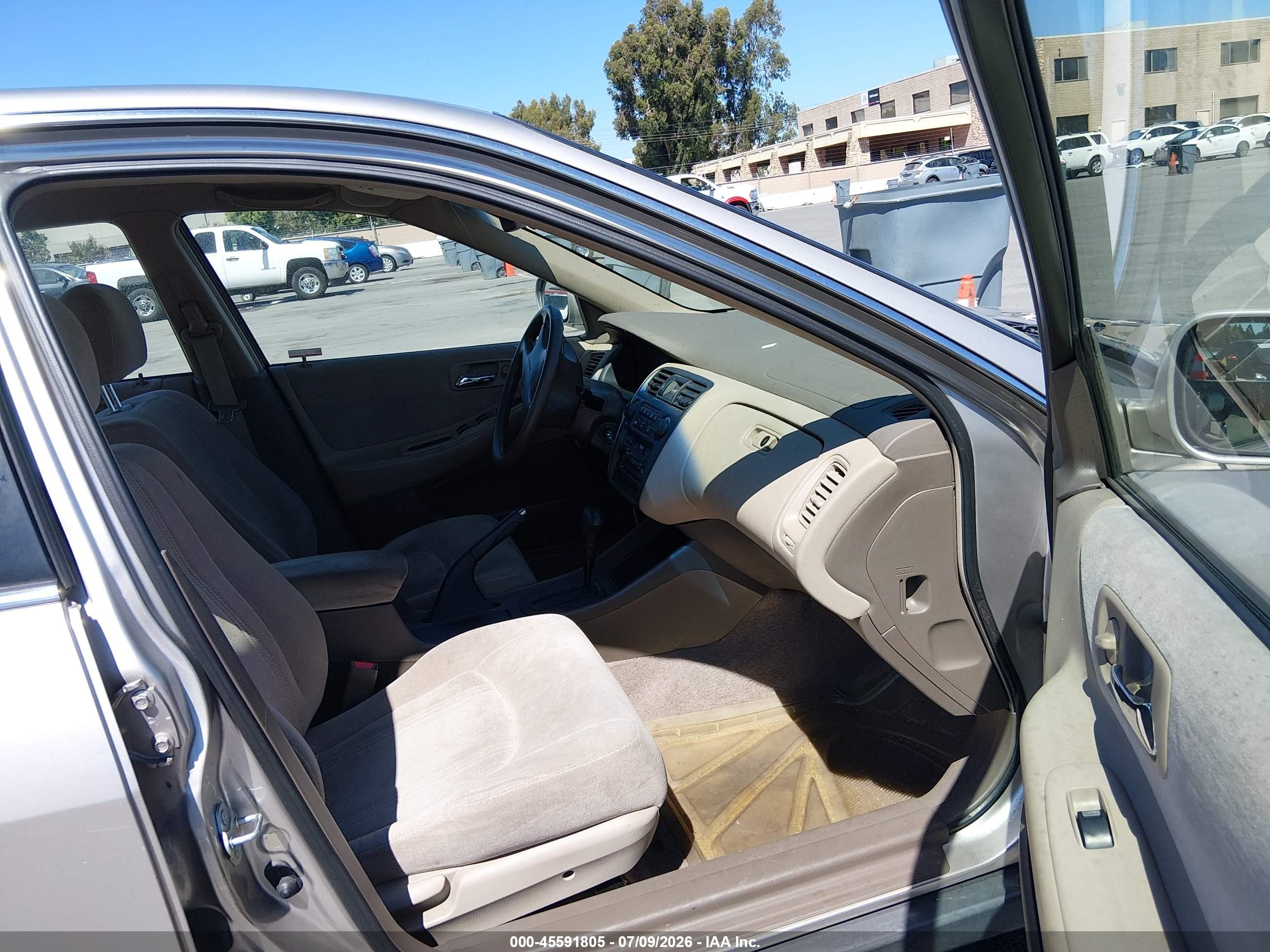 1999 Honda Accord Lx Серебряный vin: JHMCG6656XC024955