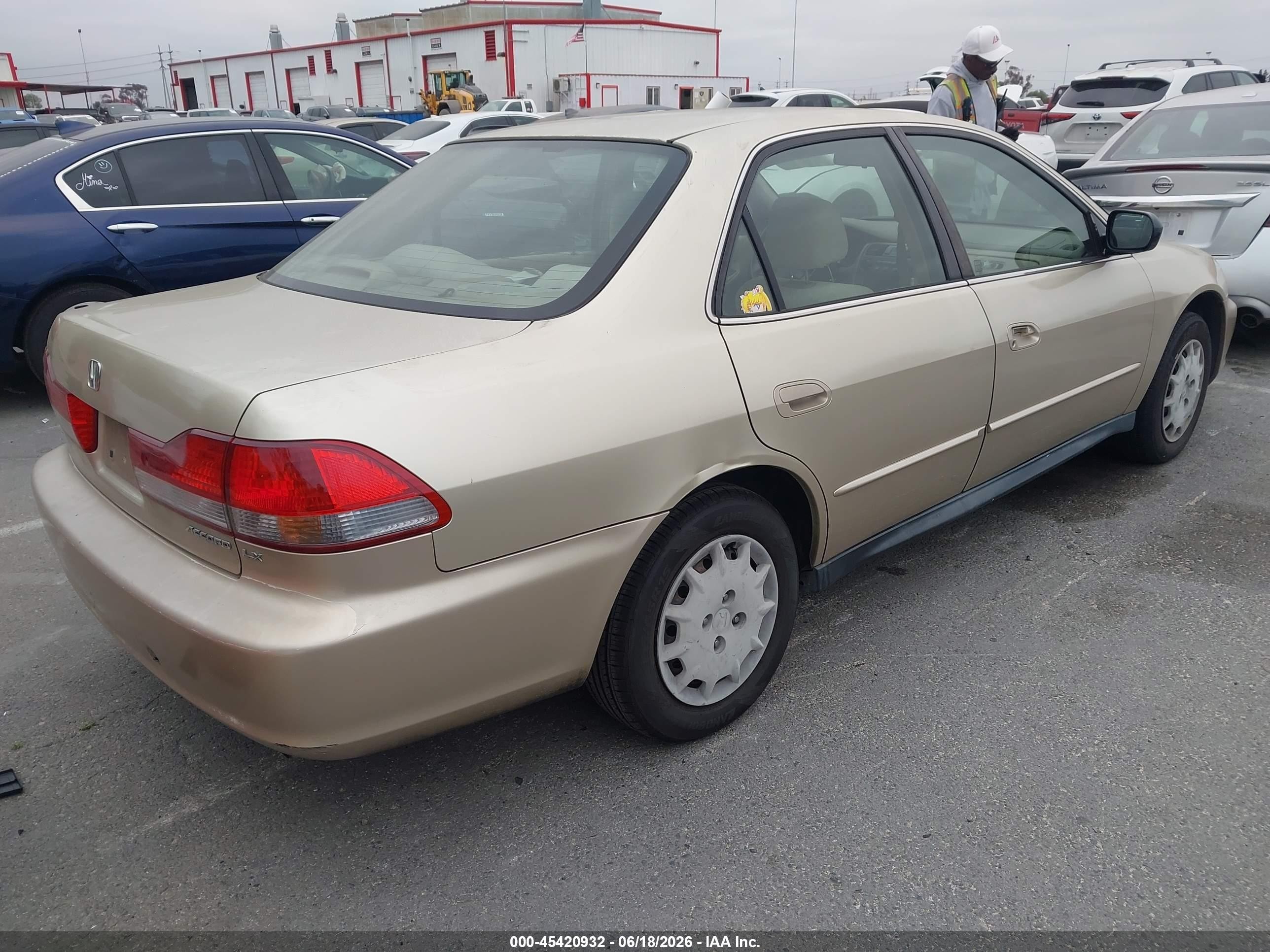 2001 Honda Accord 2.3 Lx Gold vin: JHMCG66571C006181