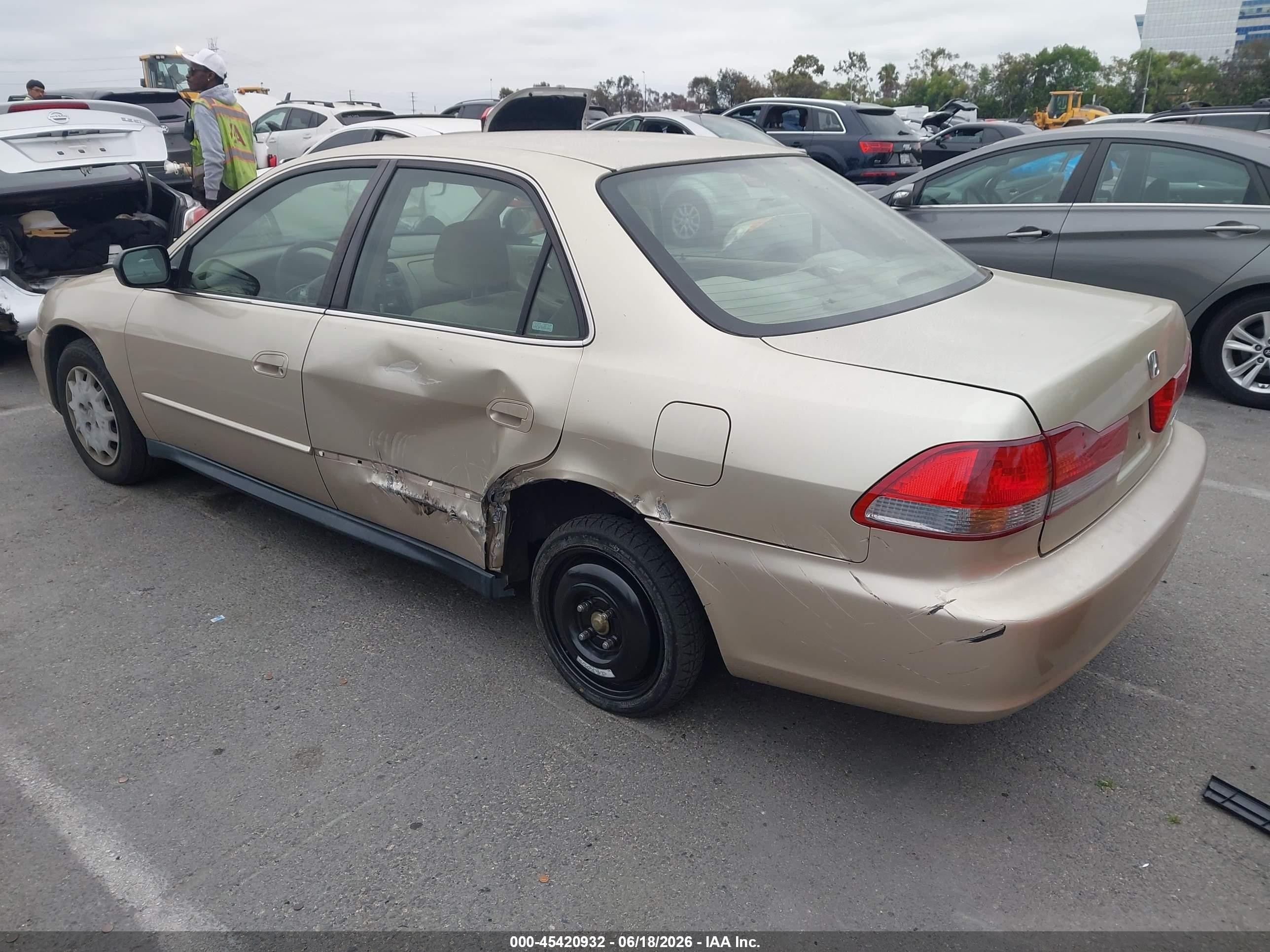 2001 Honda Accord 2.3 Lx Gold vin: JHMCG66571C006181