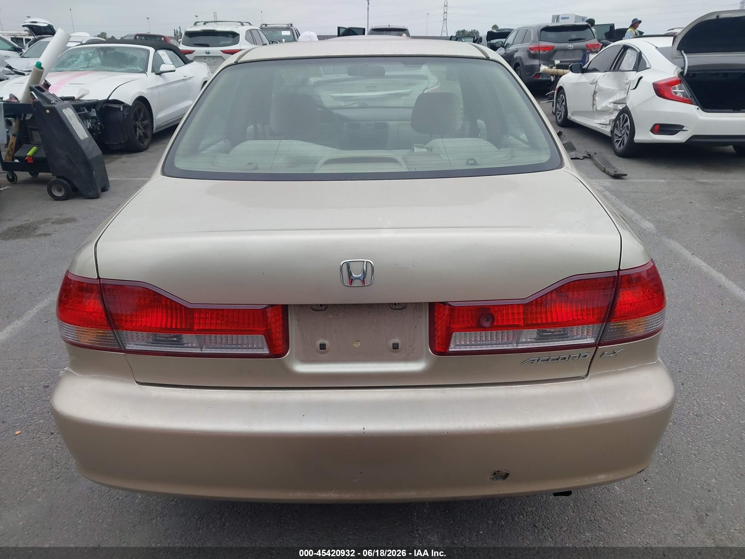 2001 Honda Accord 2.3 Lx Gold vin: JHMCG66571C006181
