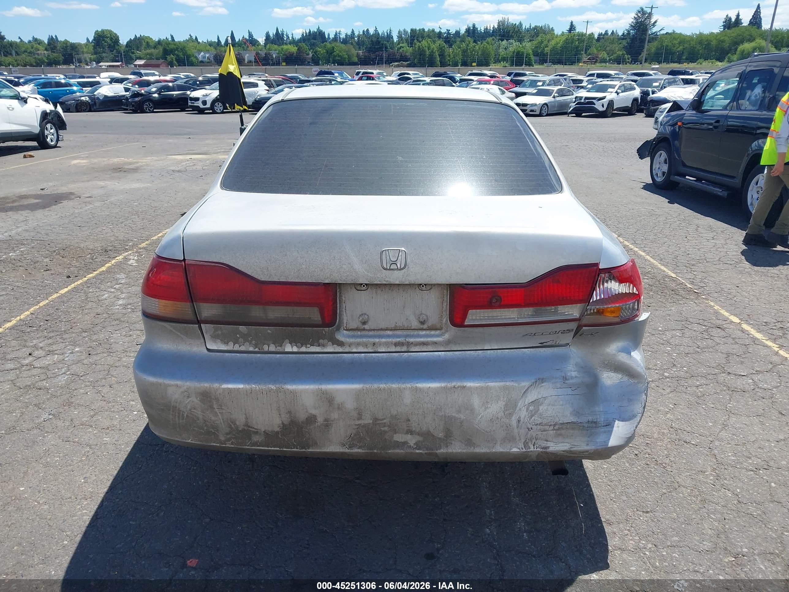 2001 Honda Accord 2.3 Lx Silver vin: JHMCG66571C025264