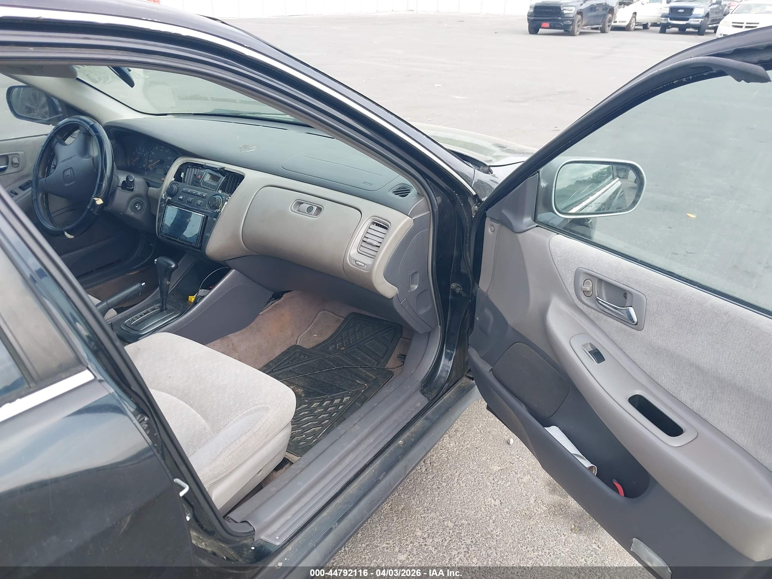 2001 Honda Accord 2.3 Lx Black vin: JHMCG665X1C012475