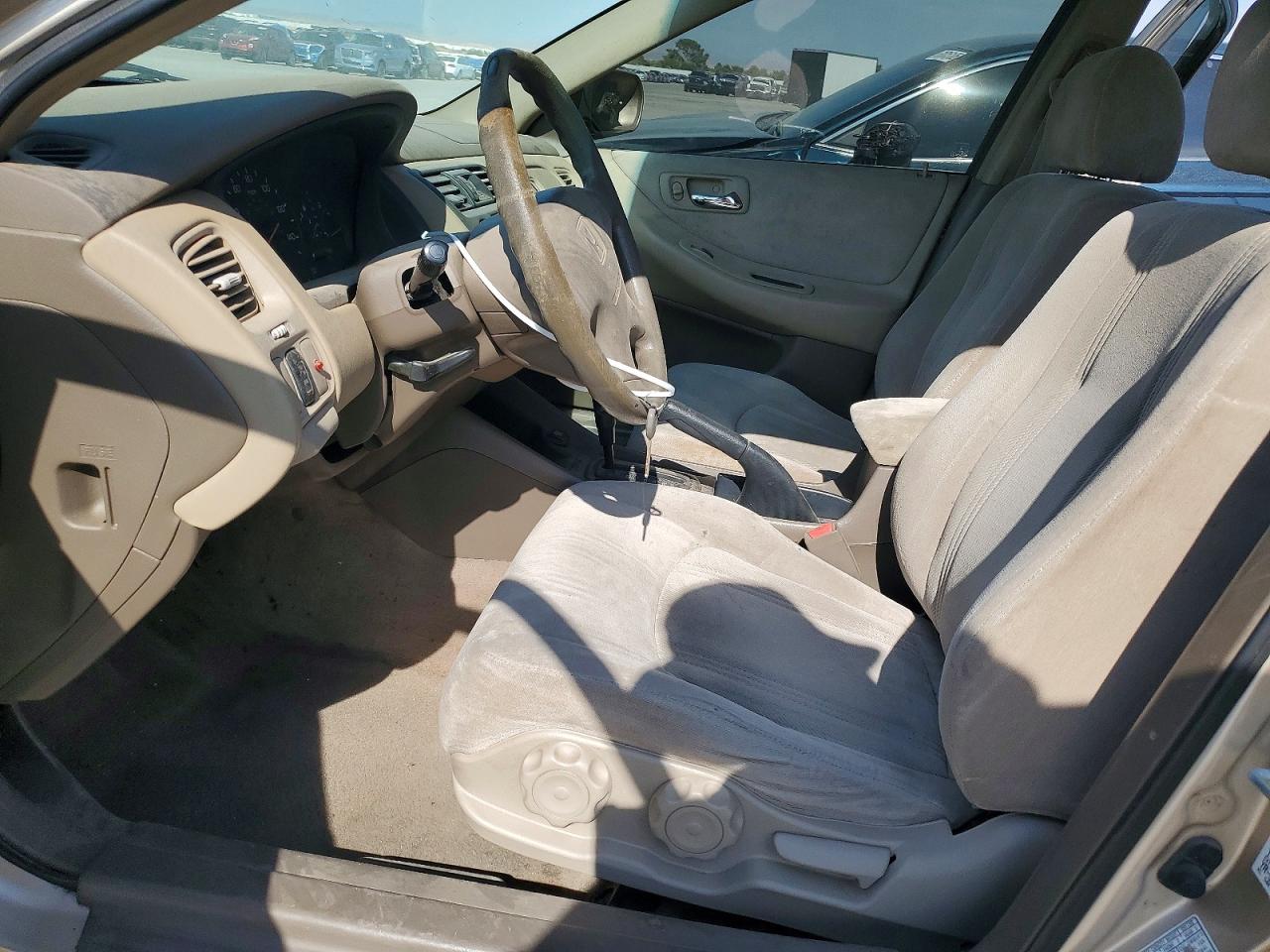 2000 Honda Accord Lx Gold vin: JHMCG665XYC002958