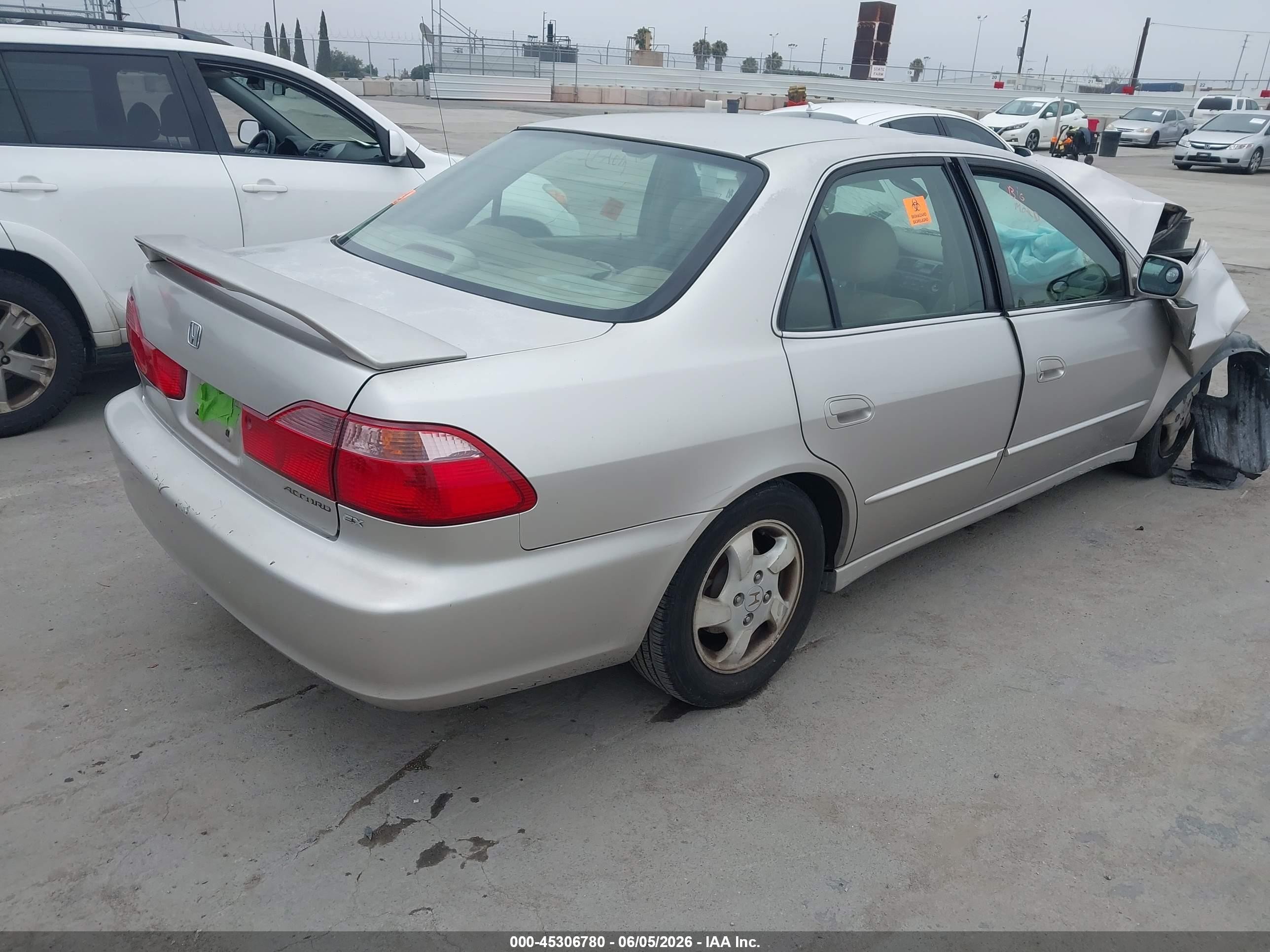 1999 Honda Accord Ex Silver vin: JHMCG6670XC030395