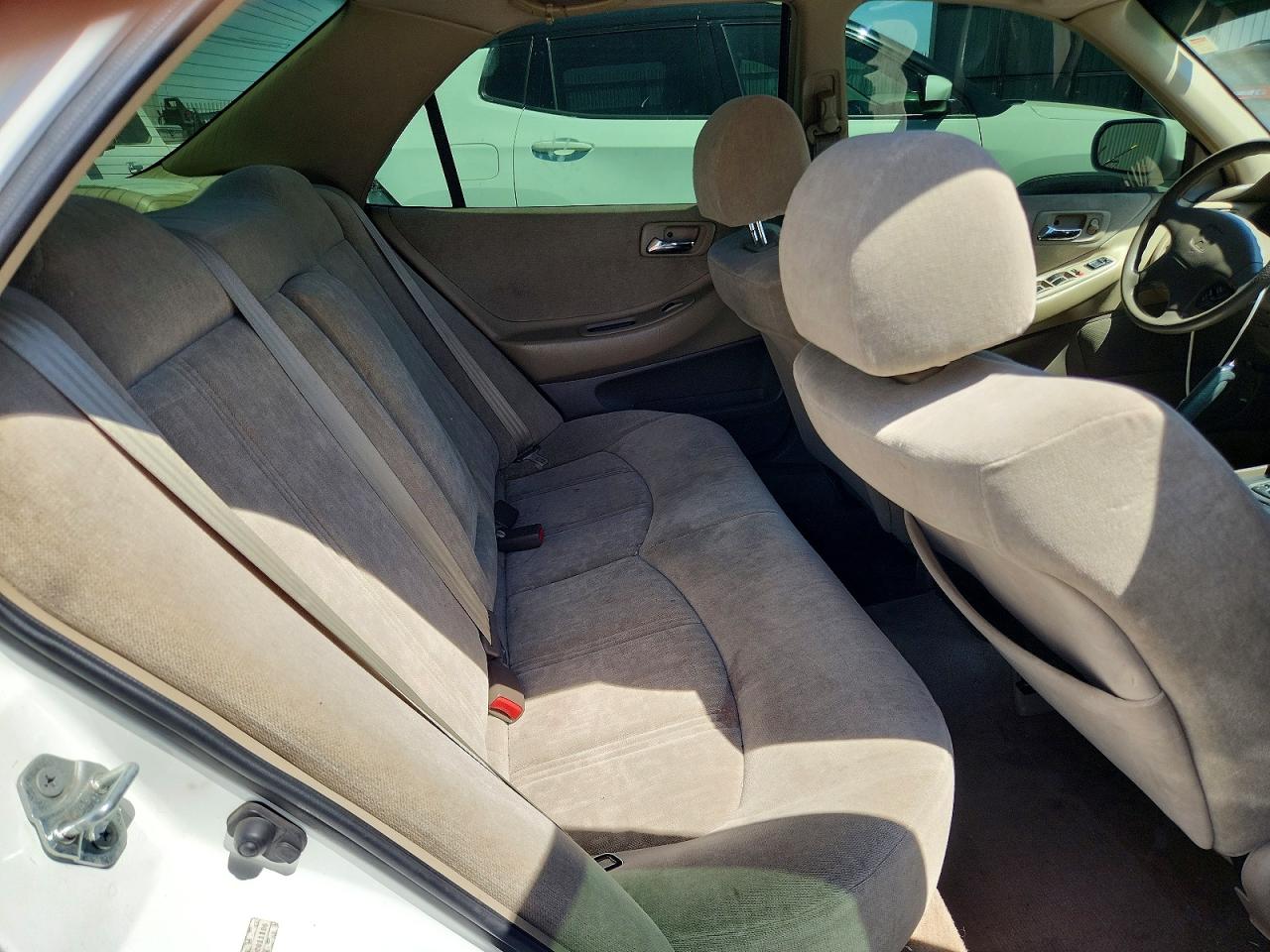 1999 Honda Accord Ex White vin: JHMCG6674XC011106