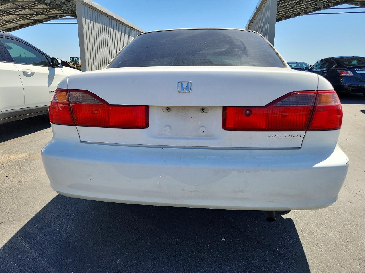 1999 Honda Accord Ex White vin: JHMCG6674XC011106