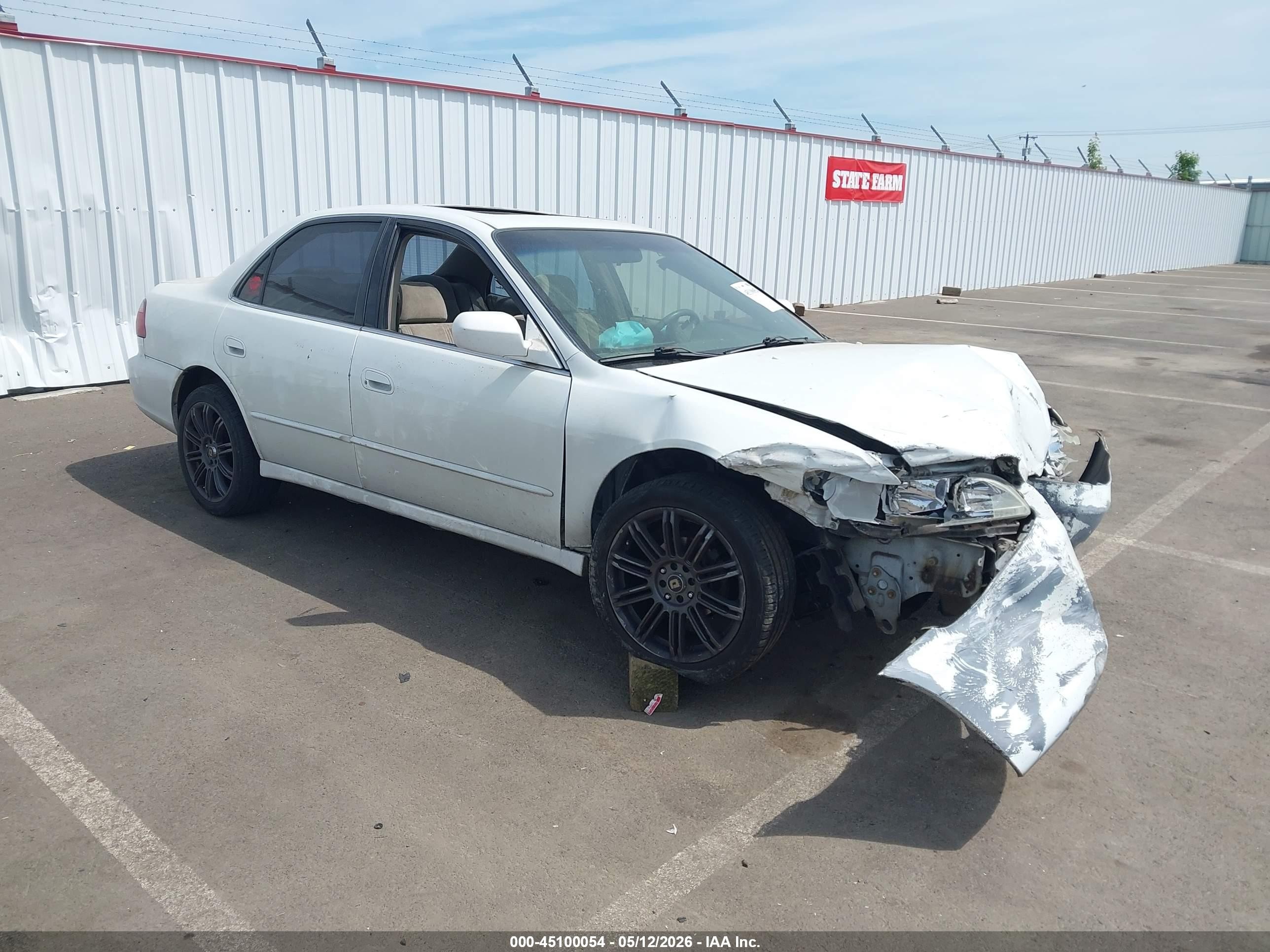 1999 Honda Accord Ex Белый vin: JHMCG6675XC027735
