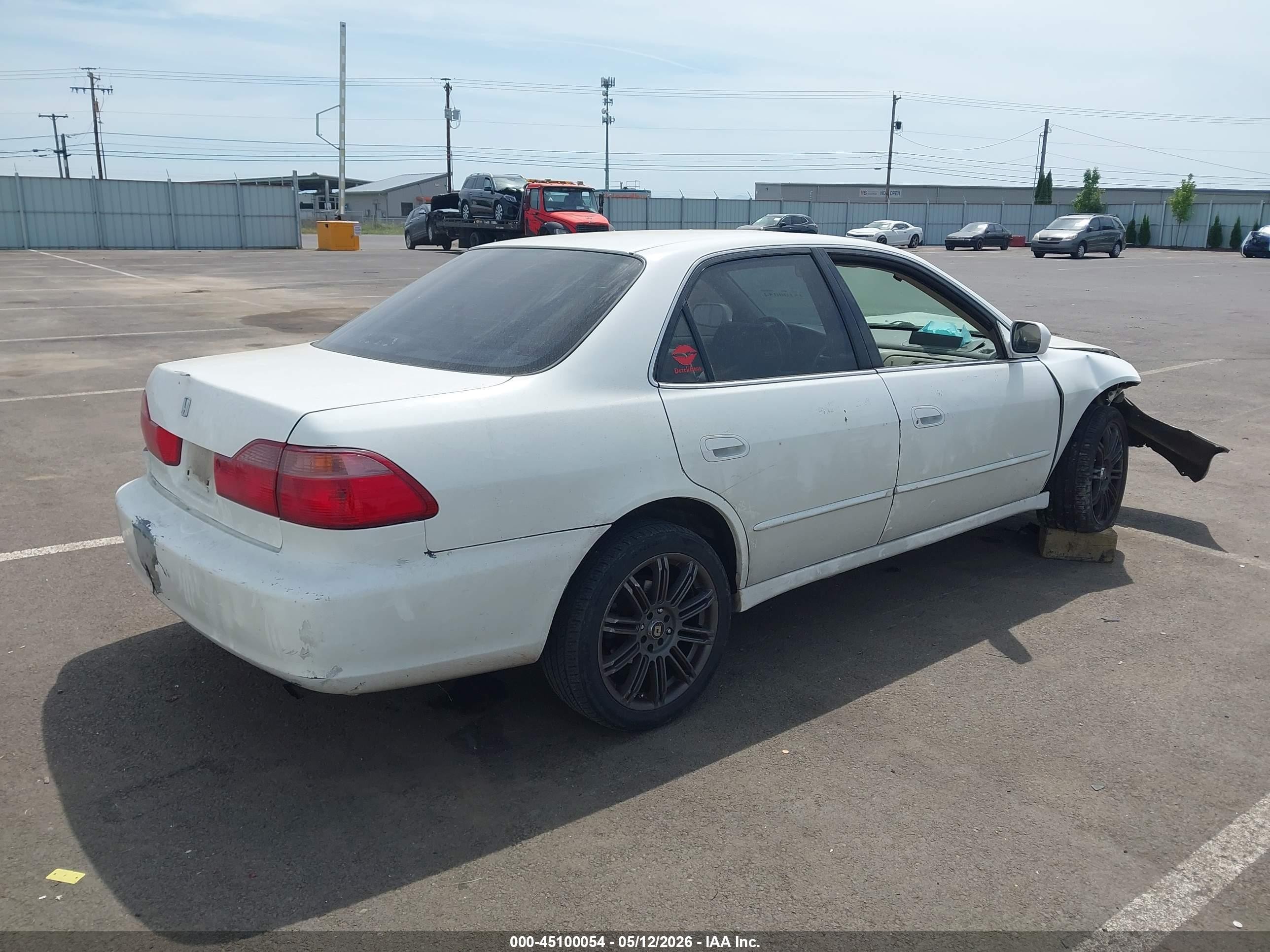 1999 Honda Accord Ex White vin: JHMCG6675XC027735