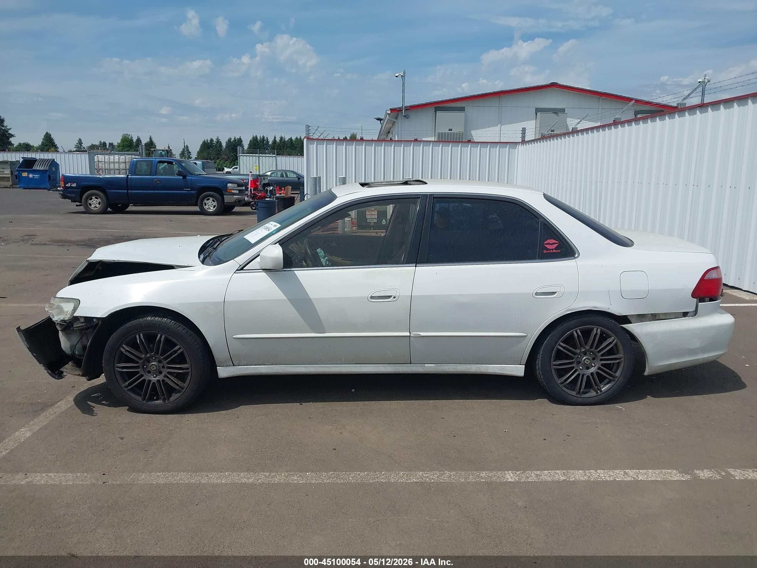 1999 Honda Accord Ex White vin: JHMCG6675XC027735
