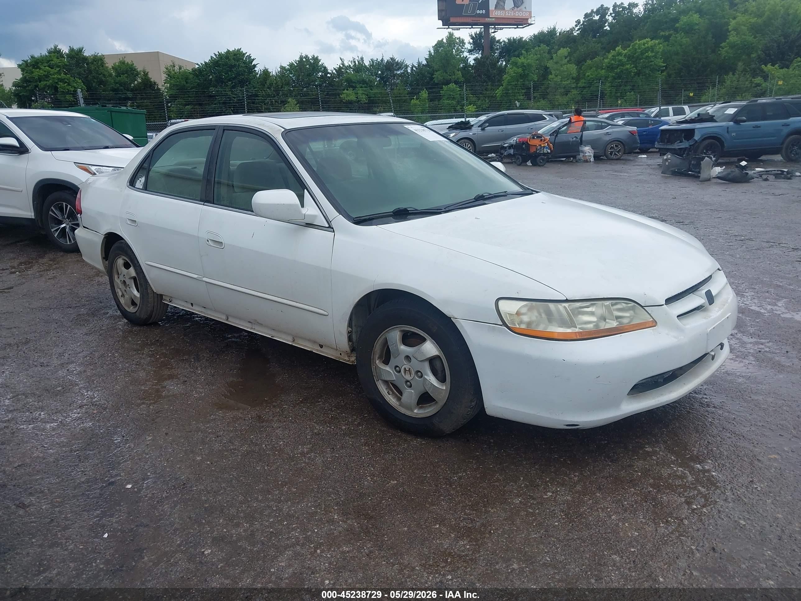 1999 Honda Accord Ex Белый vin: JHMCG6676XC030563