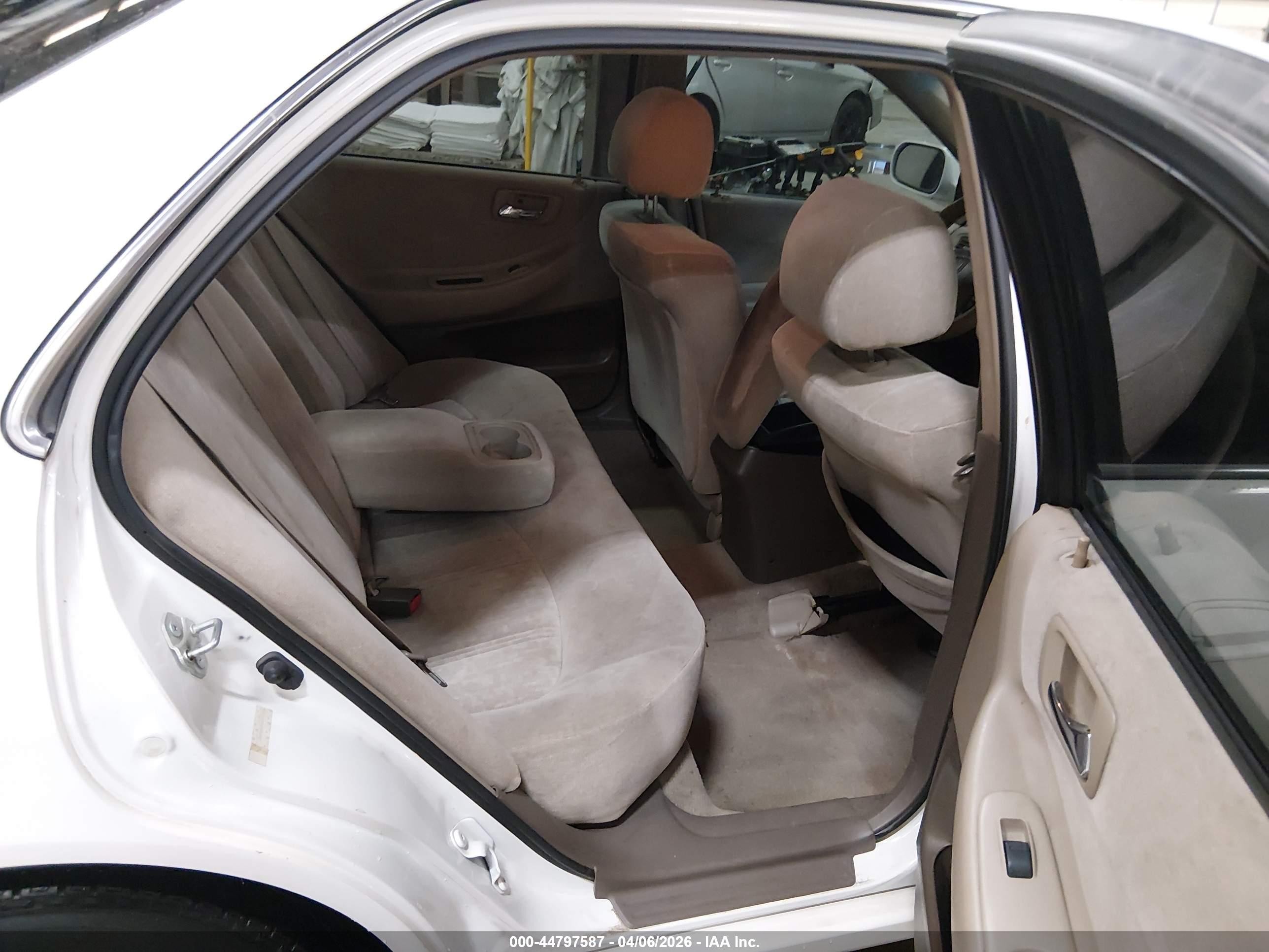 1999 Honda Accord Ex White vin: JHMCG6678XC035084