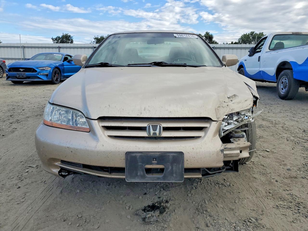 2001 Honda Accord Ex Gold vin: JHMCG66851C013205