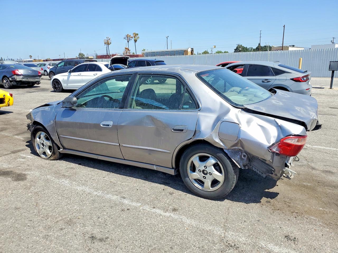 2000 Honda Accord Ex Silver vin: JHMCG6685YC005437