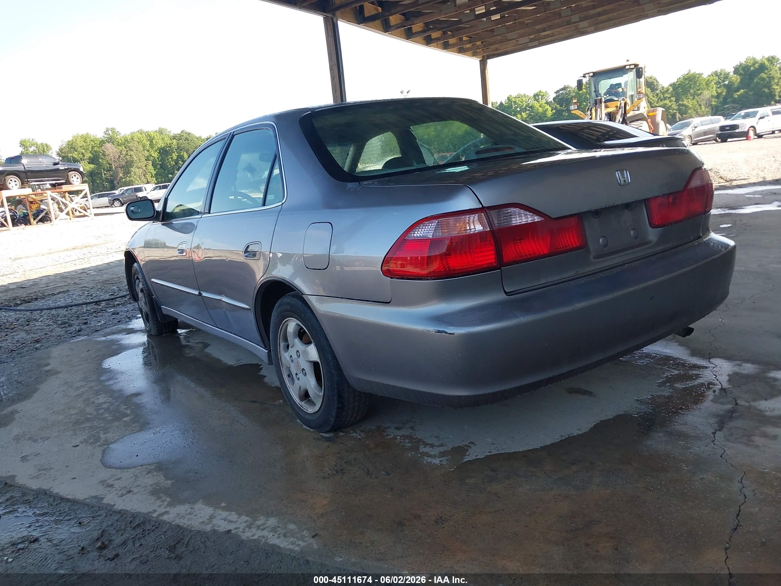 2000 Honda Accord 2.3 Ex Серый vin: JHMCG6686YC024885