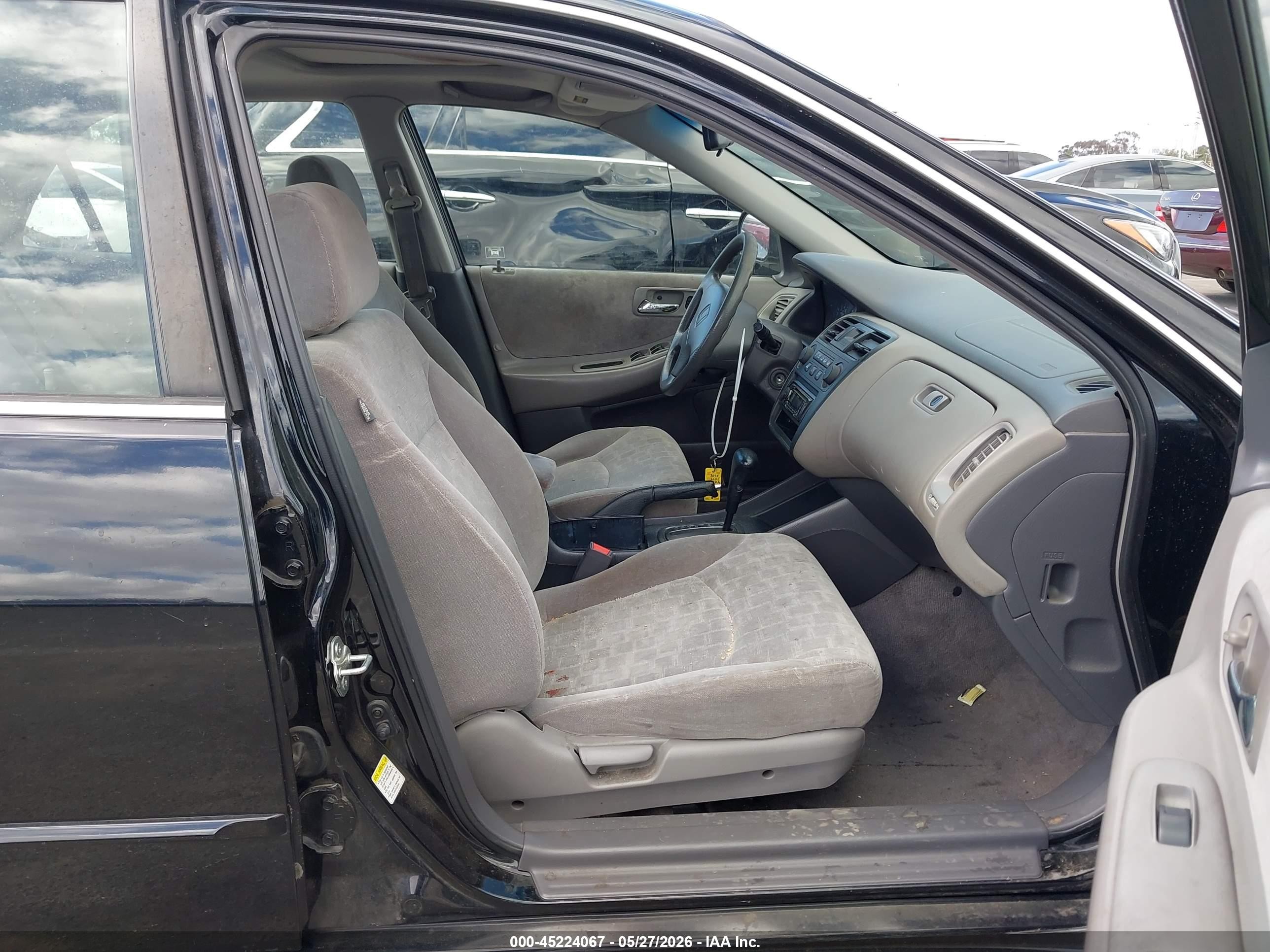 2001 Honda Accord 2.3 Ex Black vin: JHMCG668X1C013006