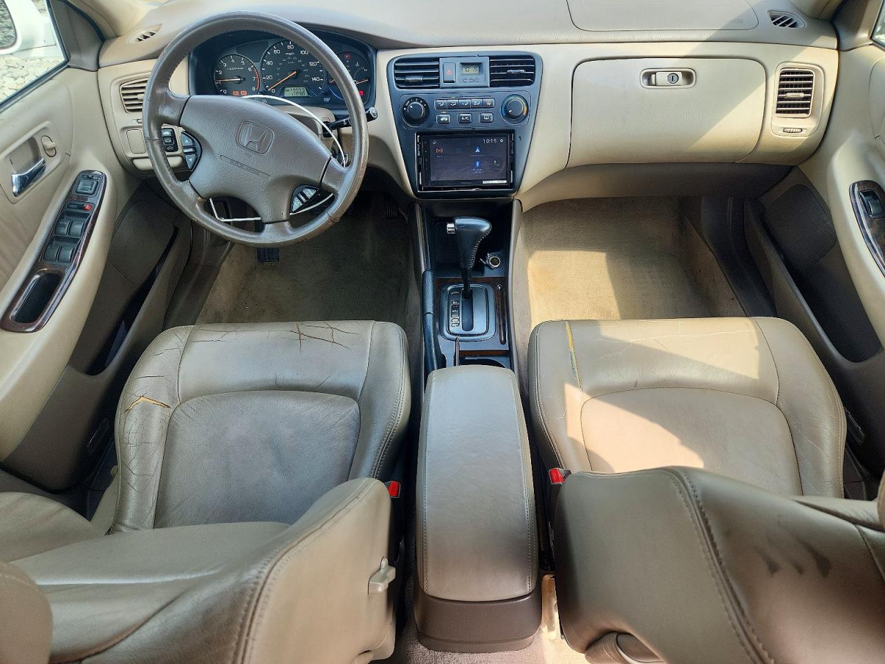 2001 Honda Accord Ex White vin: JHMCG668X1C021106