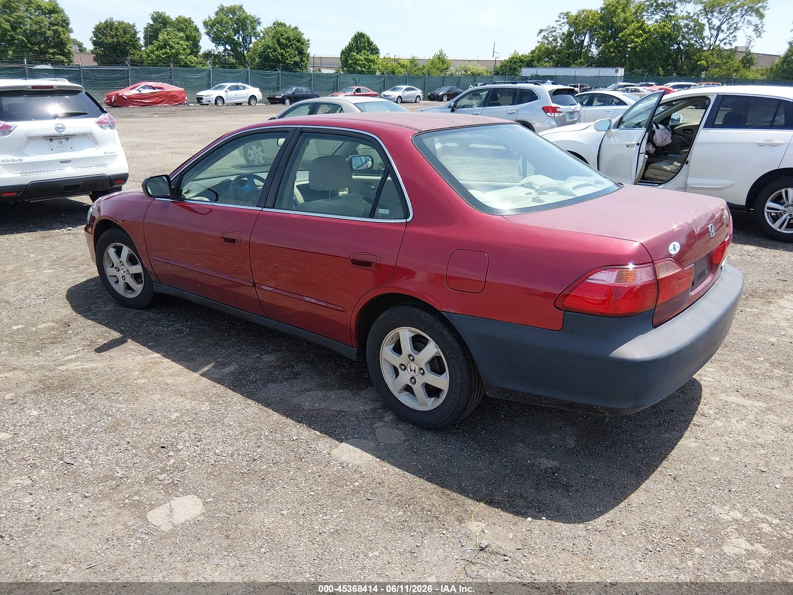 2000 Honda Accord 2.3 Se Red vin: JHMCG6693YC015893