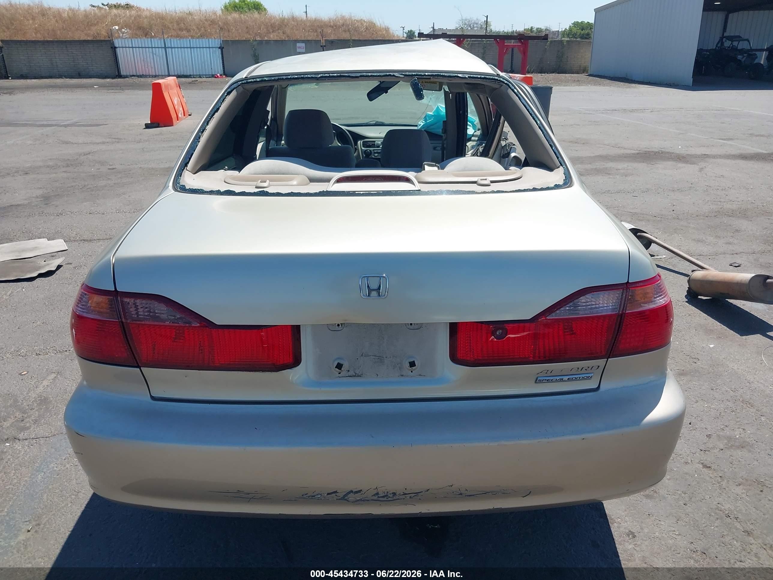 2000 Honda Accord 2.3 Se Gold vin: JHMCG6697YC025293