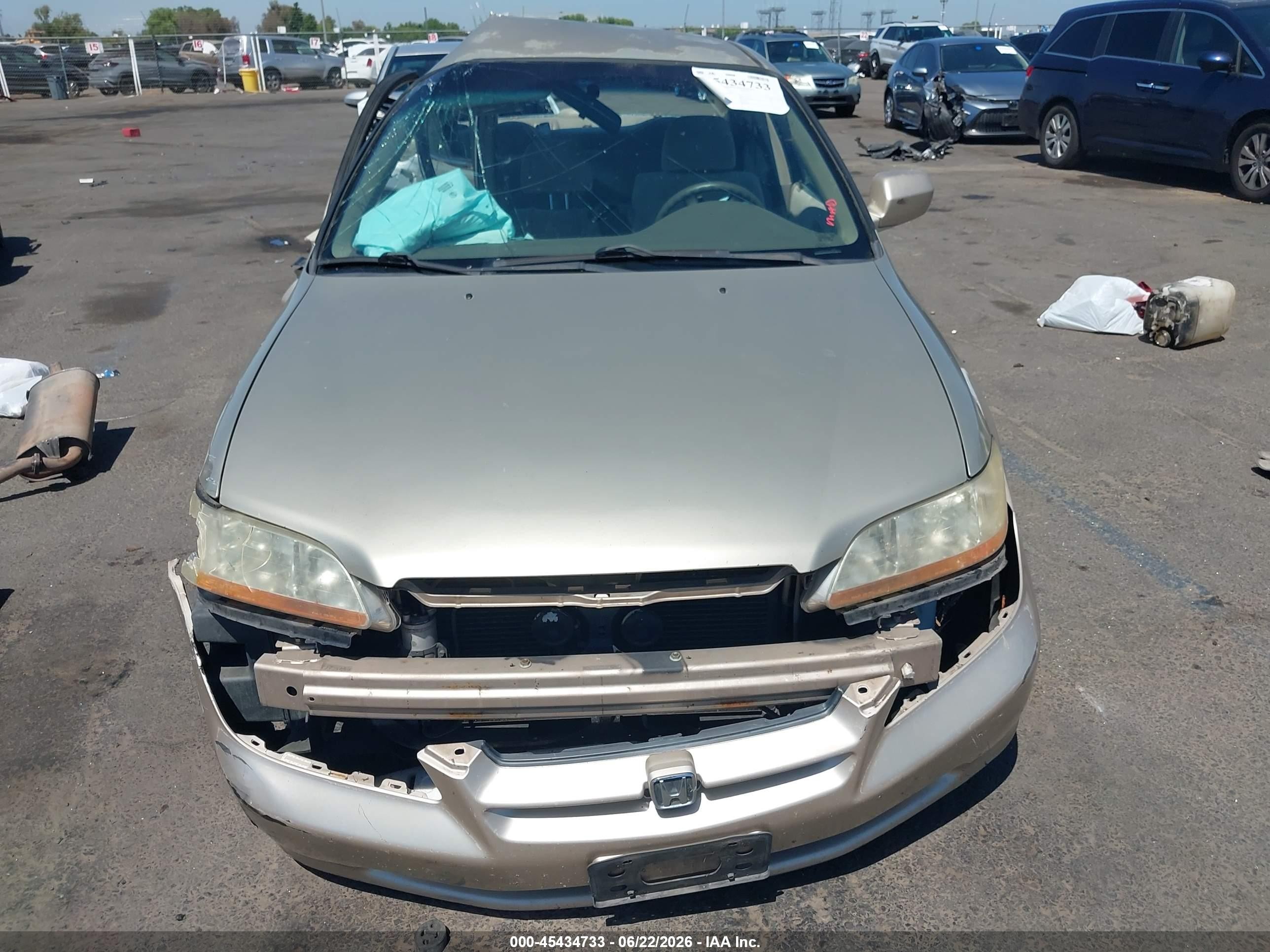2000 Honda Accord 2.3 Se Gold vin: JHMCG6697YC025293