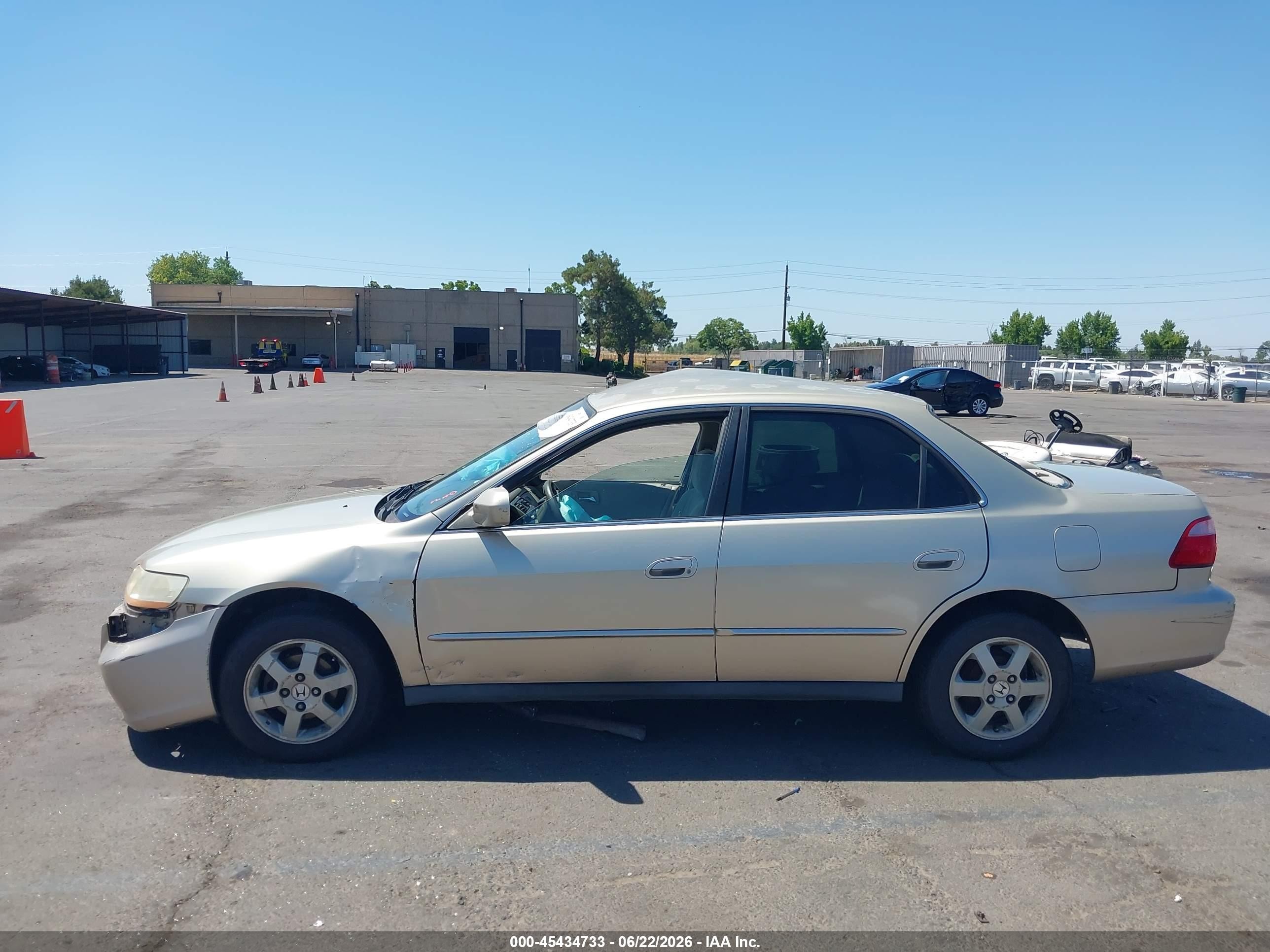2000 Honda Accord 2.3 Se Gold vin: JHMCG6697YC025293