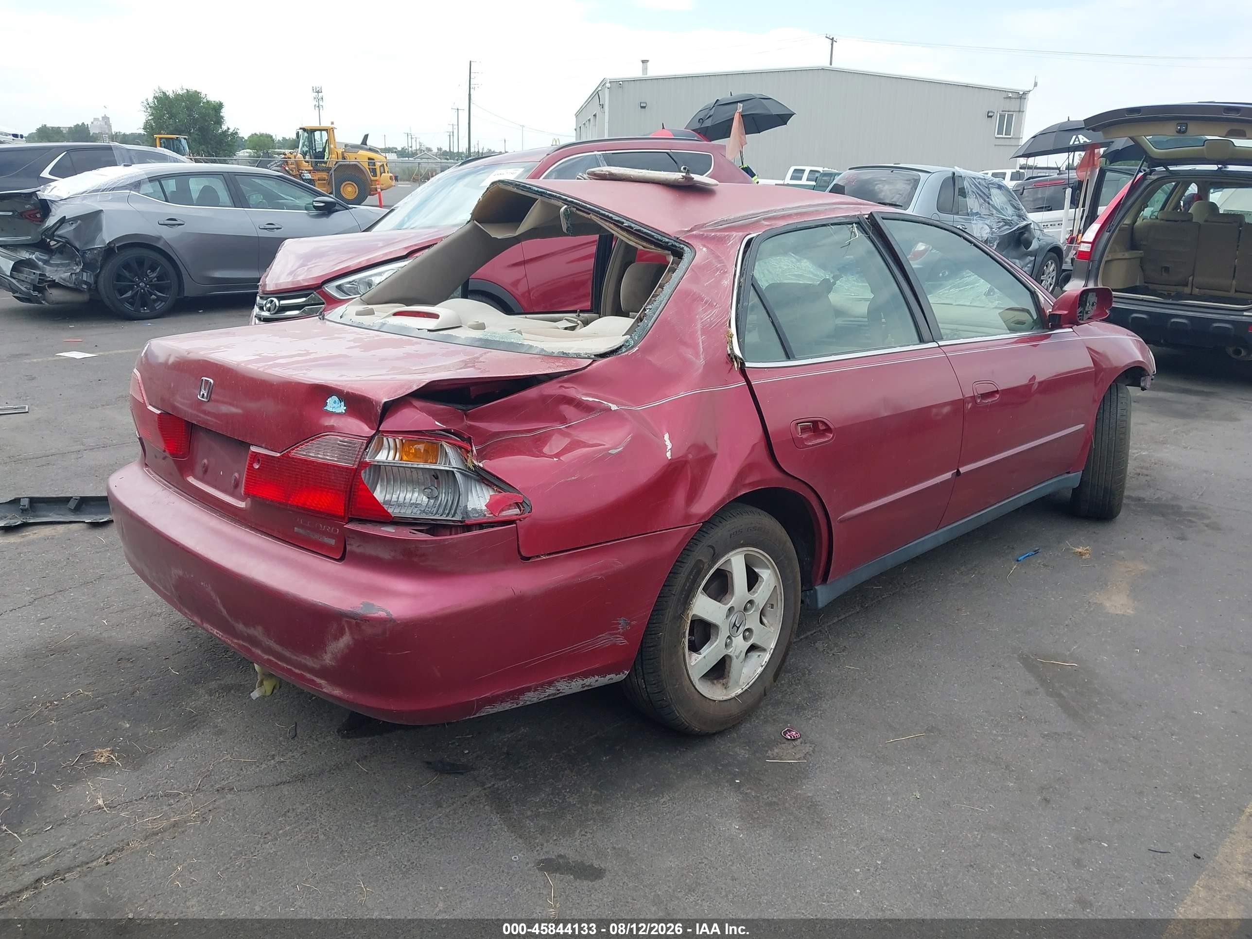 2000 Honda Accord 2.3 Se Red vin: JHMCG6698YC006445