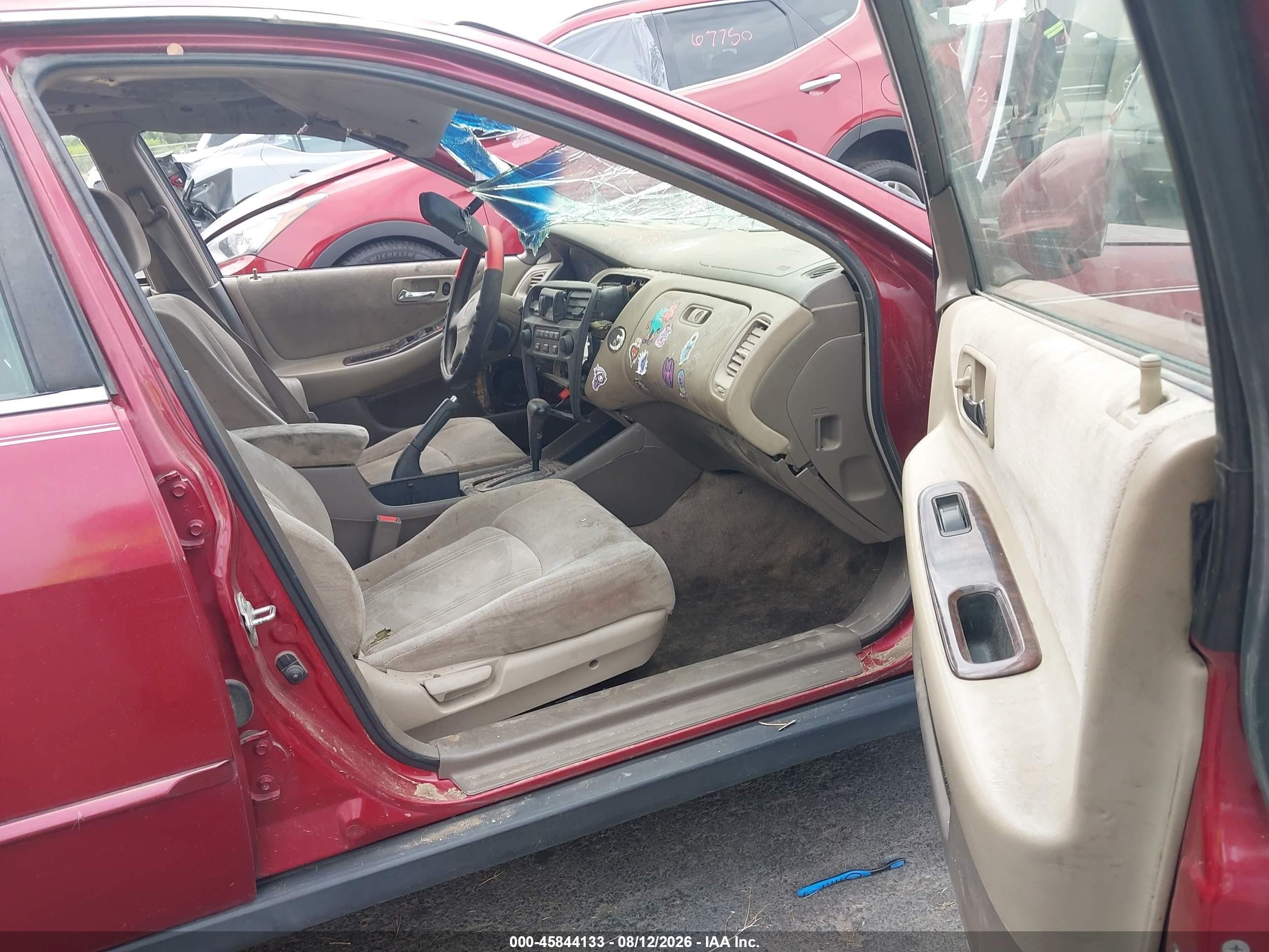 2000 Honda Accord 2.3 Se Red vin: JHMCG6698YC006445