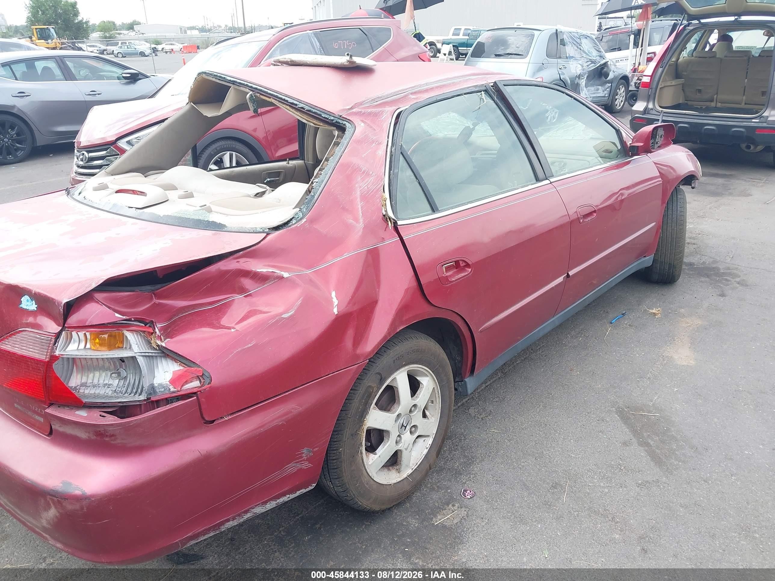 2000 Honda Accord 2.3 Se Red vin: JHMCG6698YC006445