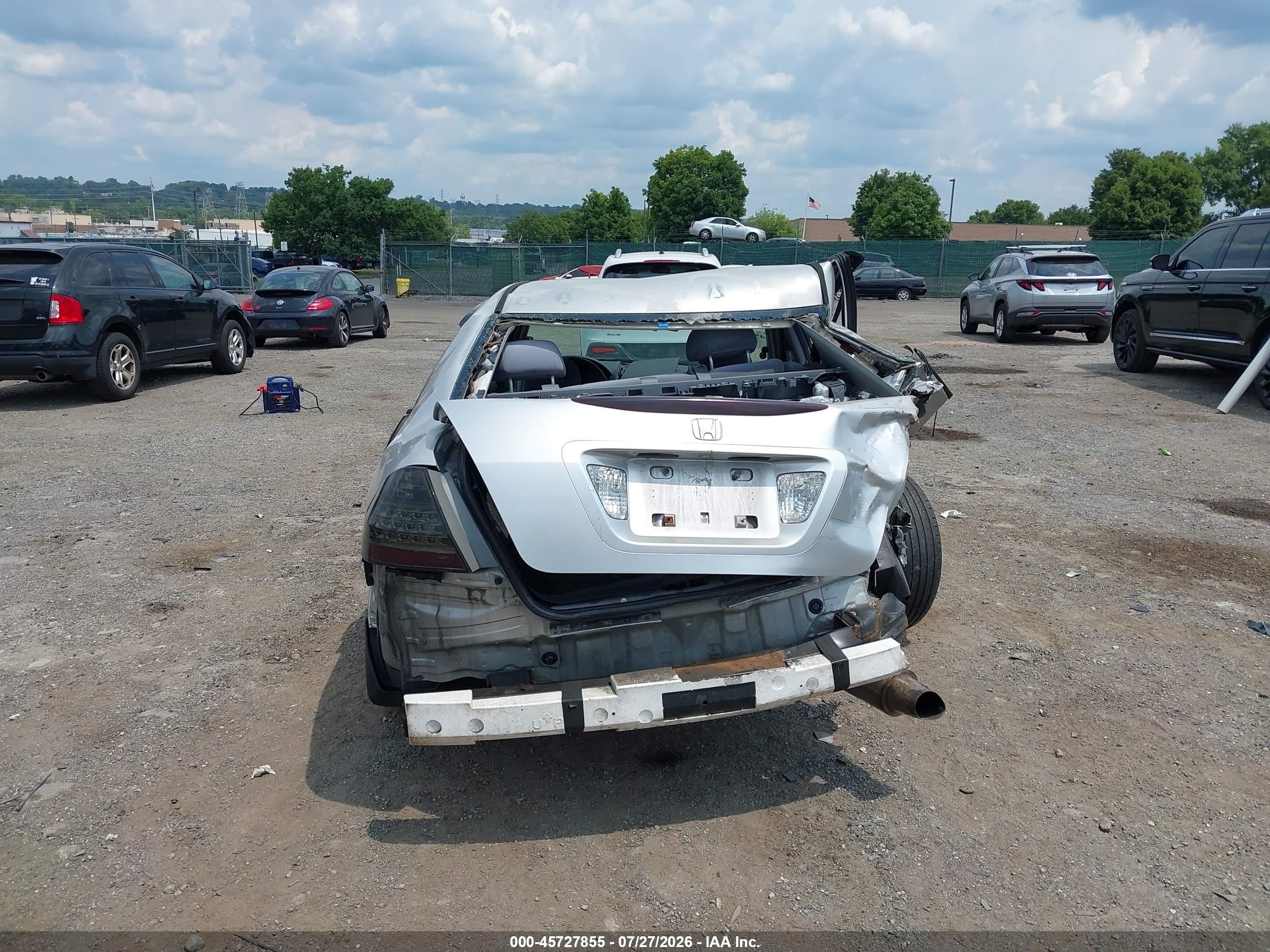 2006 Honda Accord 2.4 Vp Gray vin: JHMCM56116C007964