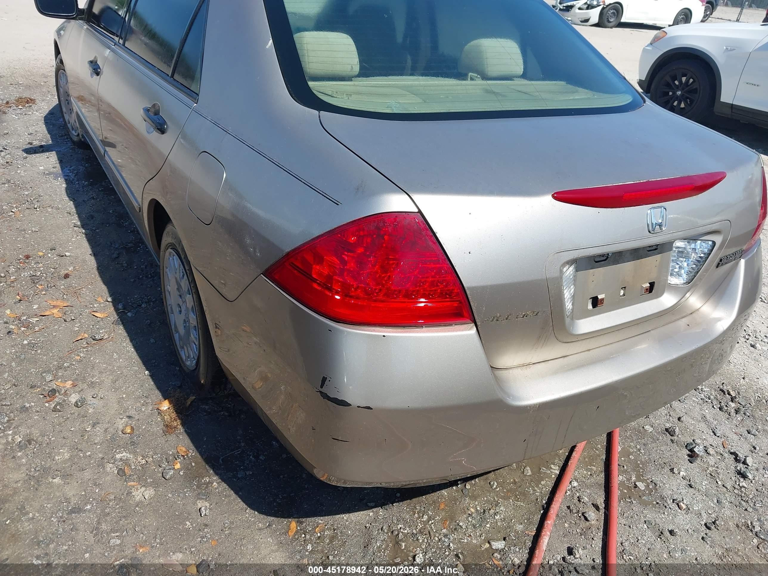 2007 Honda Accord 2.4 Vp Tan vin: JHMCM56127C012186