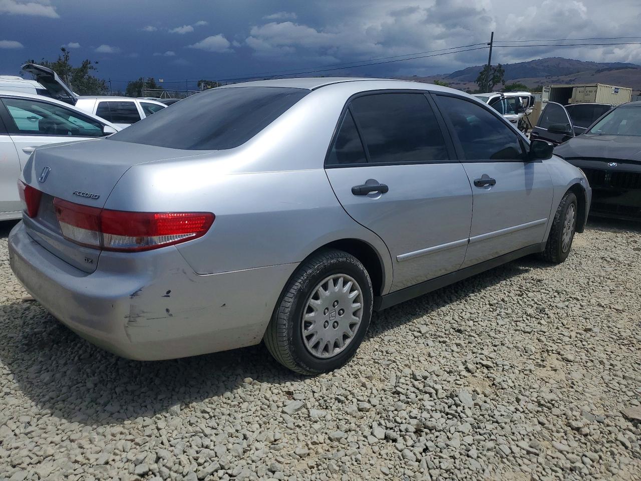 2004 Honda Accord Dx Silver vin: JHMCM56144C011858
