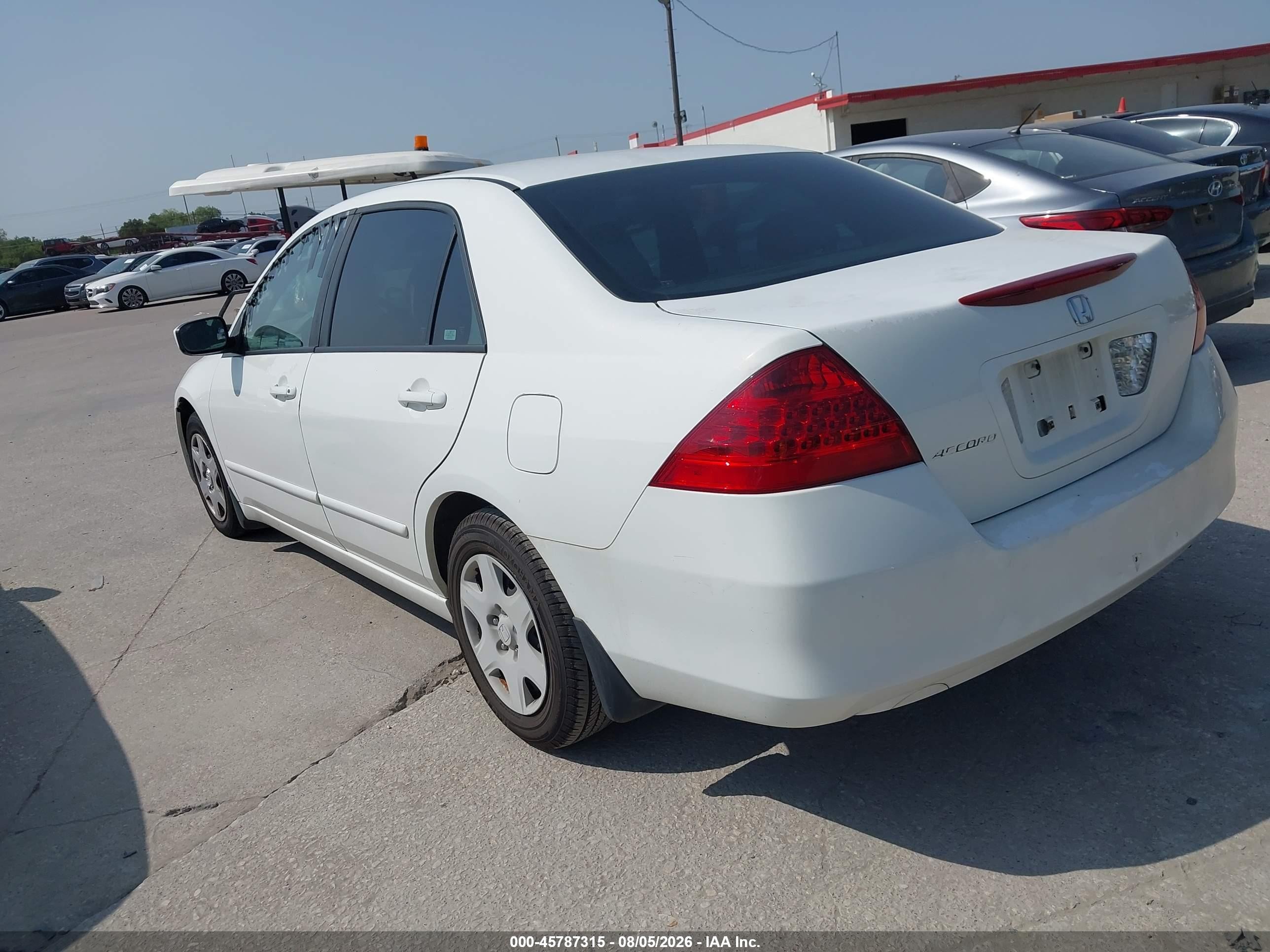 2007 Honda Accord 2.4 Vp White vin: JHMCM56147C008527