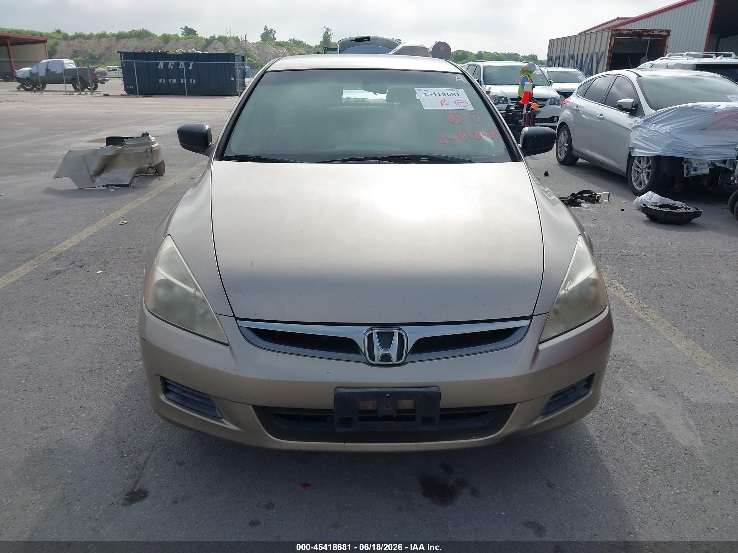 2007 Honda Accord 2.4 Vp Gold vin: JHMCM56147C010374