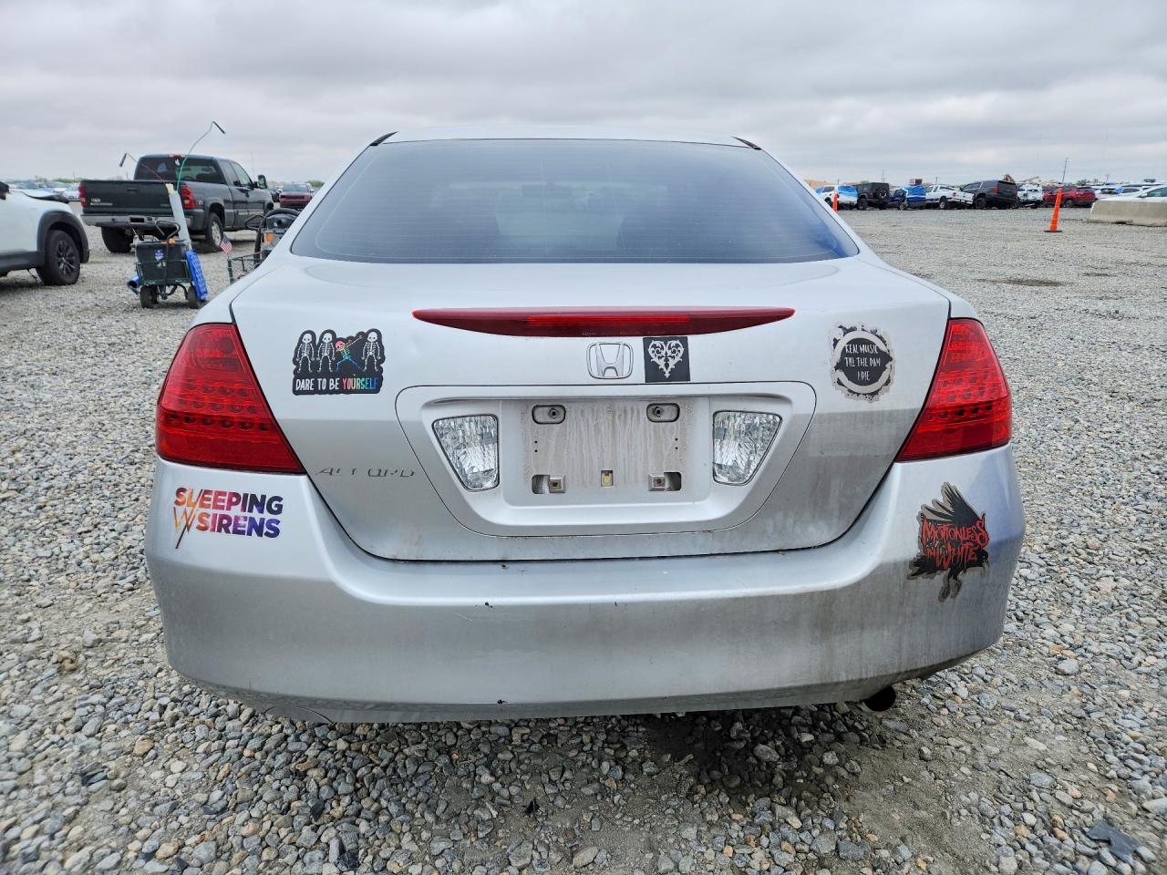 2007 Honda Accord Value Silver vin: JHMCM56147C013808