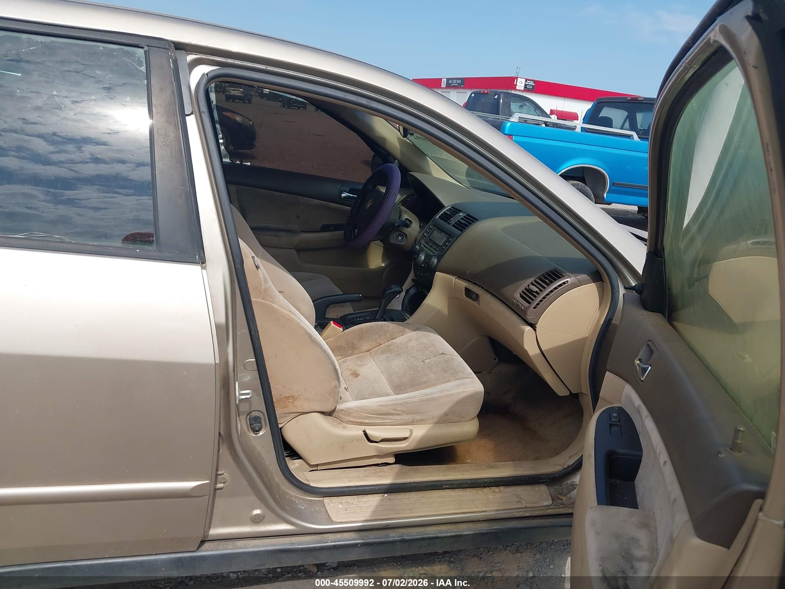 2006 Honda Accord 2.4 Vp Gold vin: JHMCM56156C000354