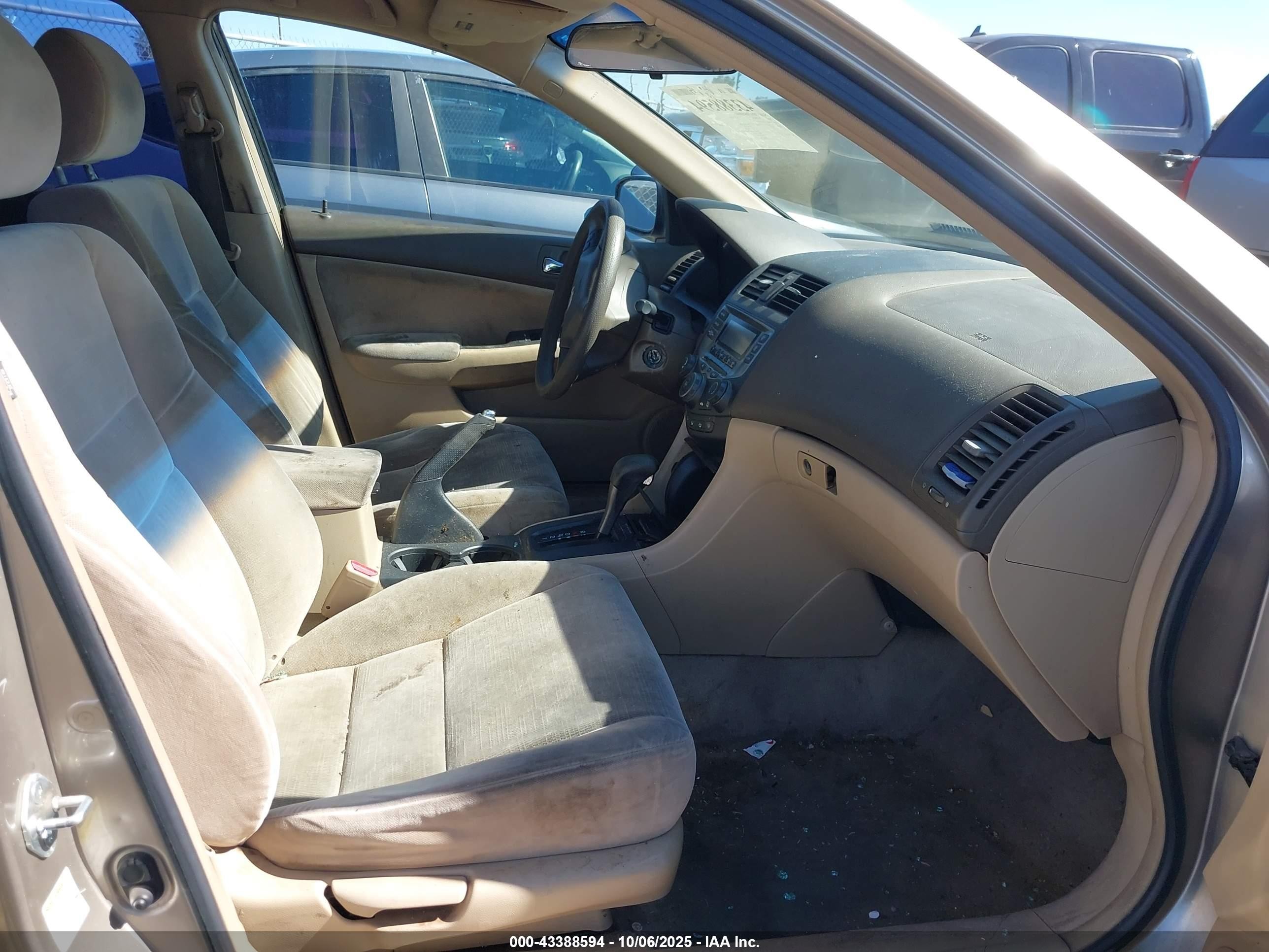 2007 Honda Accord 2.4 Vp Желто-коричневый vin: JHMCM56187C009793
