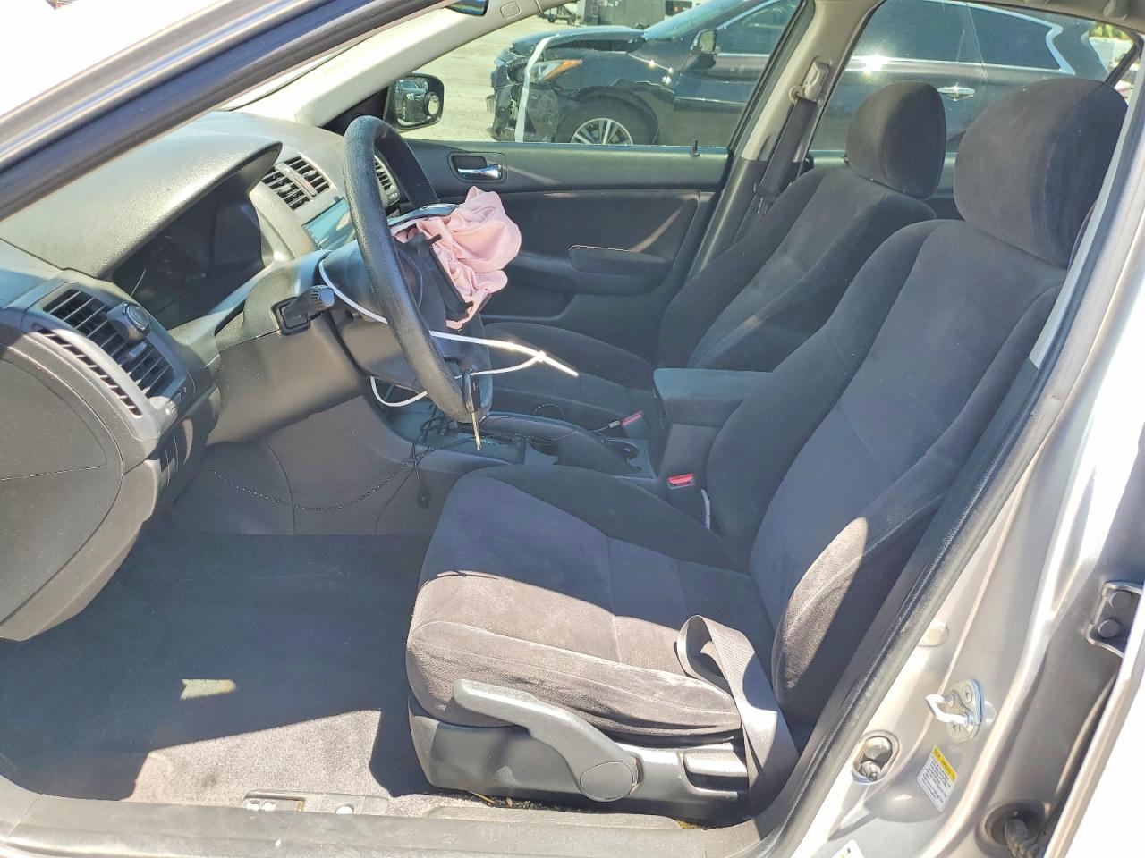 2006 Honda Accord Value Silver vin: JHMCM56196C001782