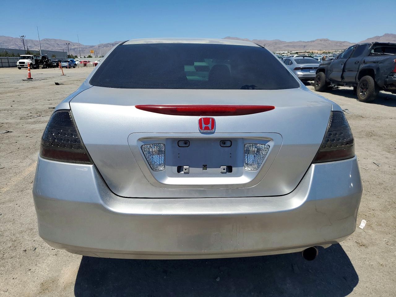 2006 Honda Accord Value Silver vin: JHMCM56196C001782
