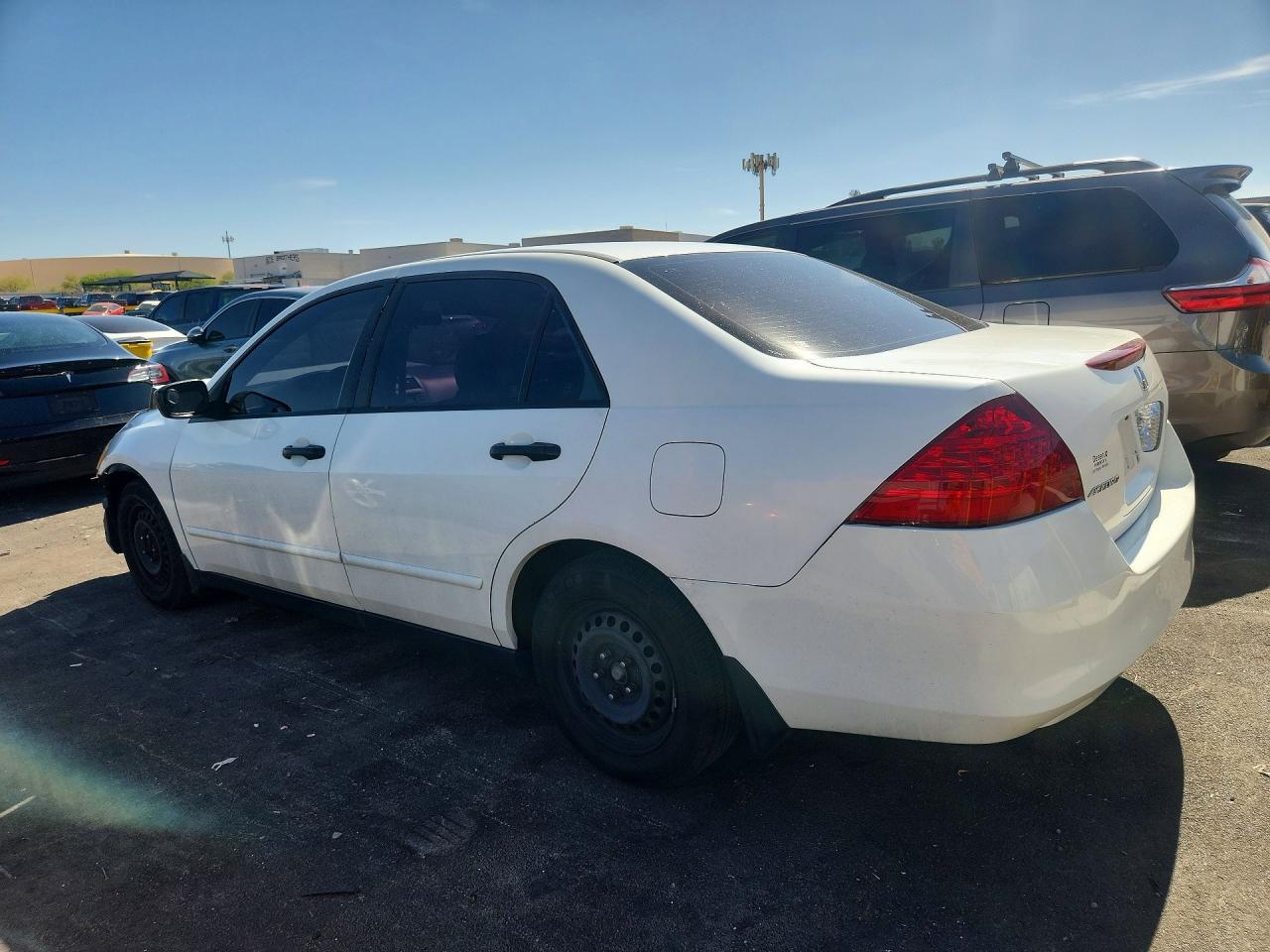 2007 Honda Accord Value White vin: JHMCM56197C014047