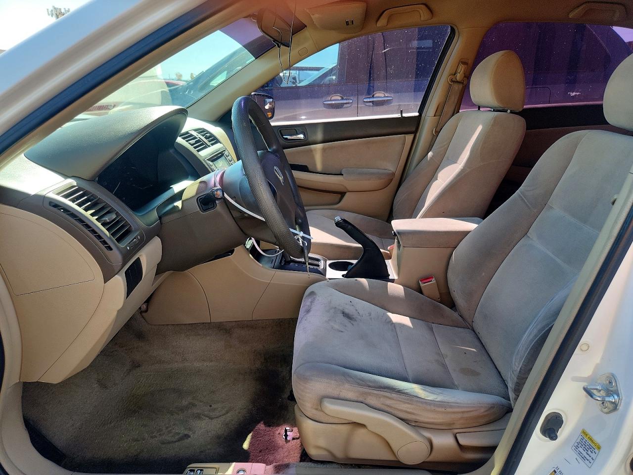 2007 Honda Accord Value White vin: JHMCM56197C014047