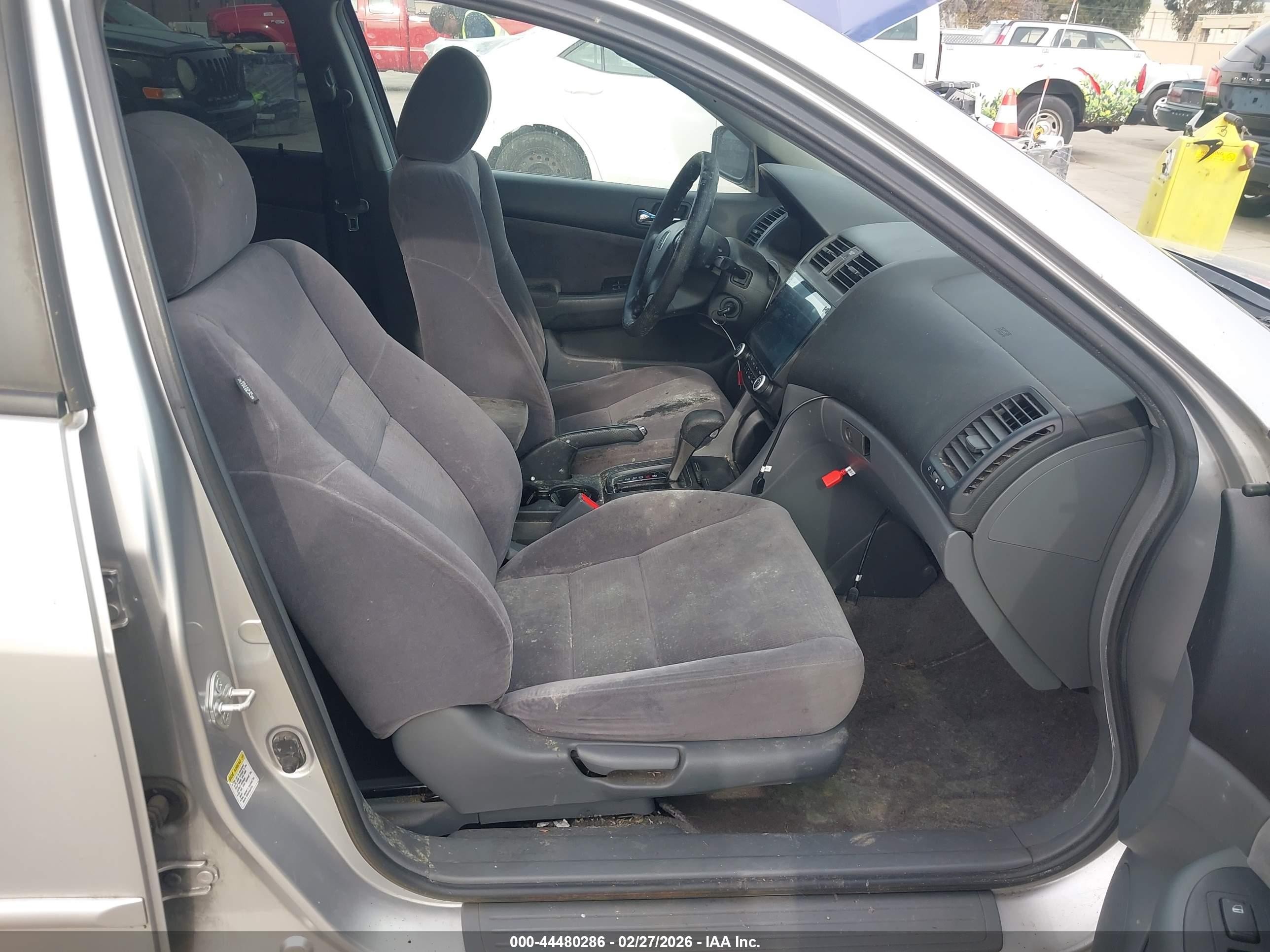 2007 Honda Accord 2.4 Vp Silver vin: JHMCM56197C015487