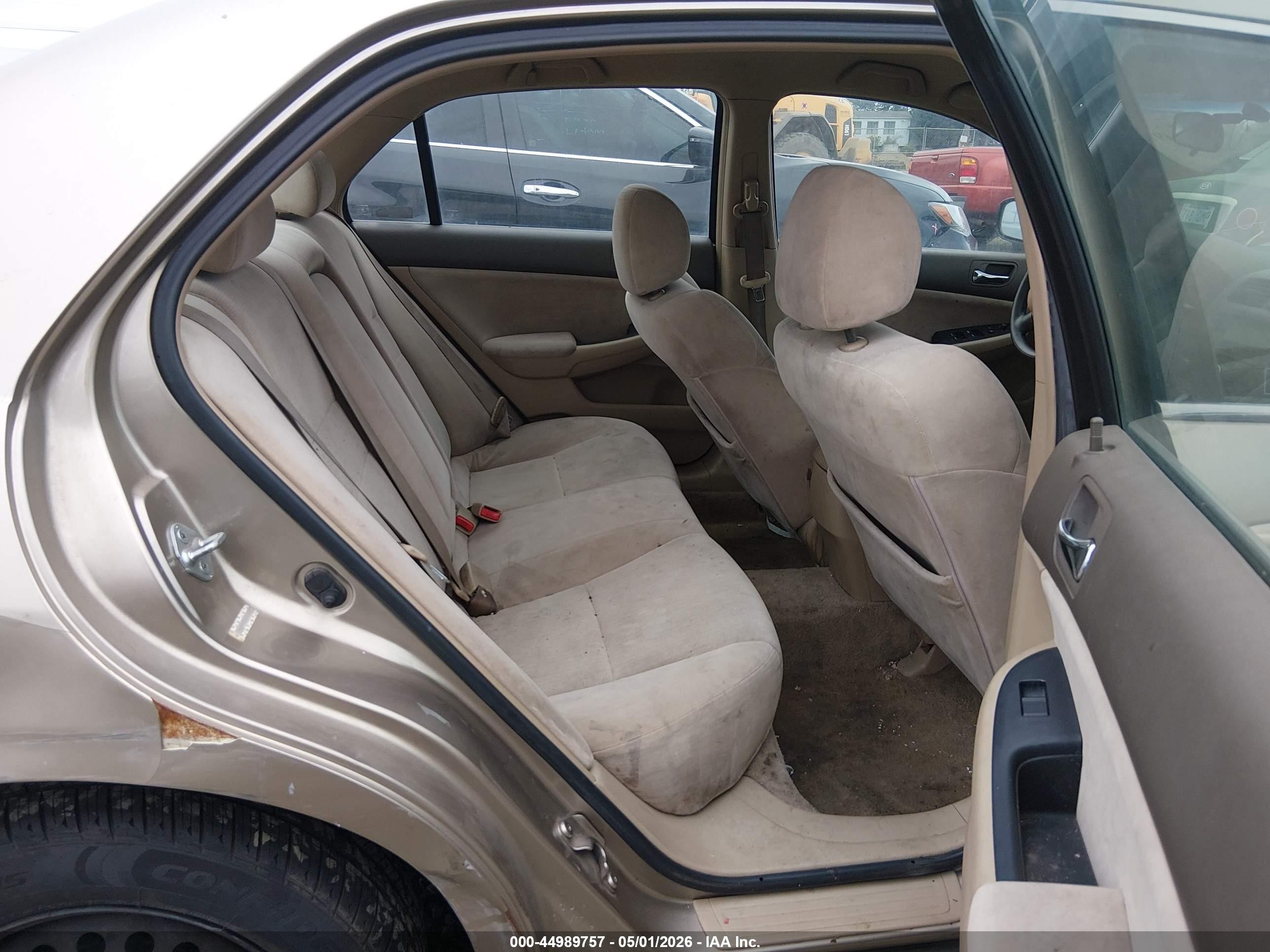 2003 Honda Accord 2.4 Lx Коричневый vin: JHMCM56303C022839