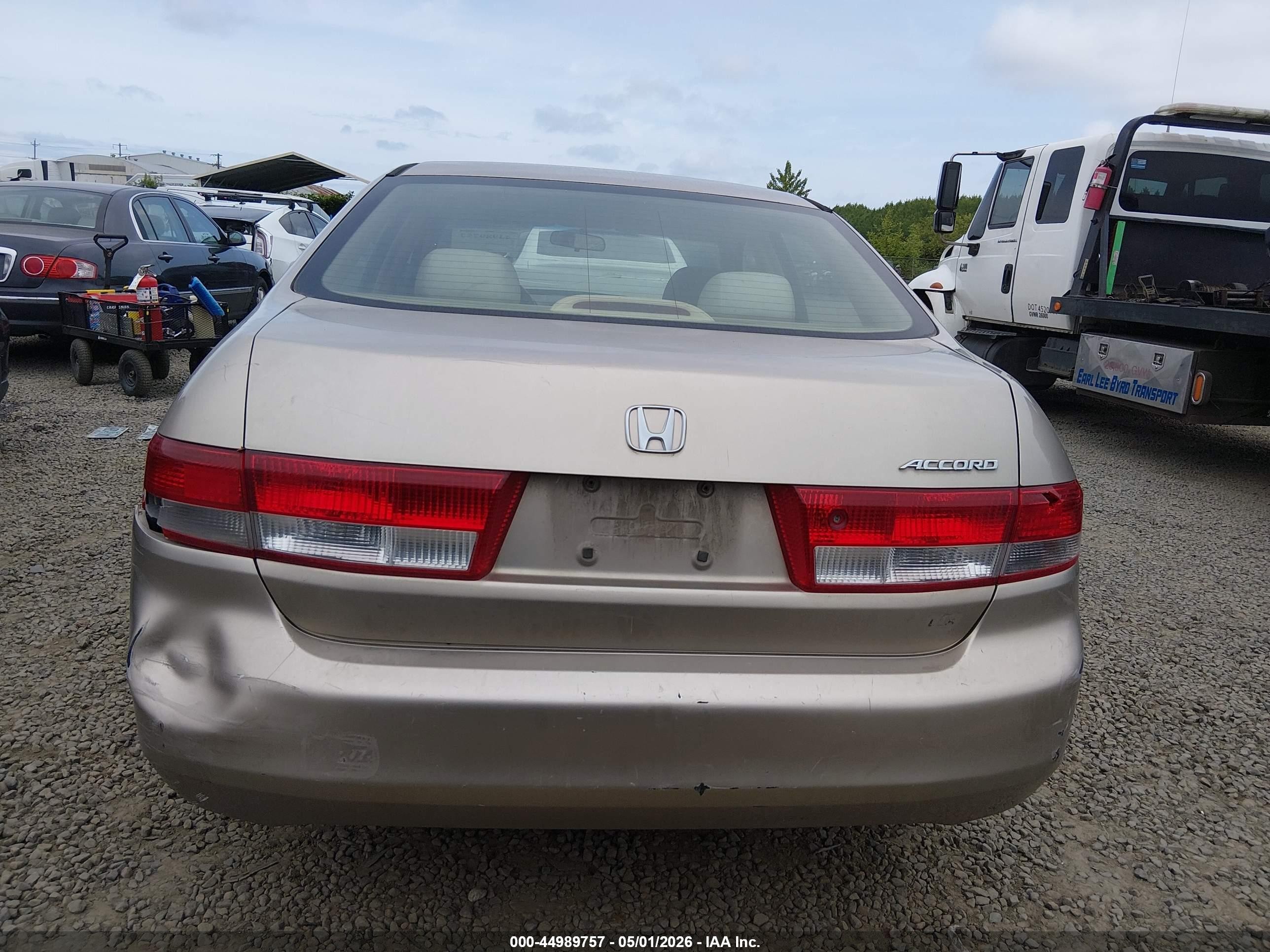 2003 Honda Accord 2.4 Lx Коричневый vin: JHMCM56303C022839
